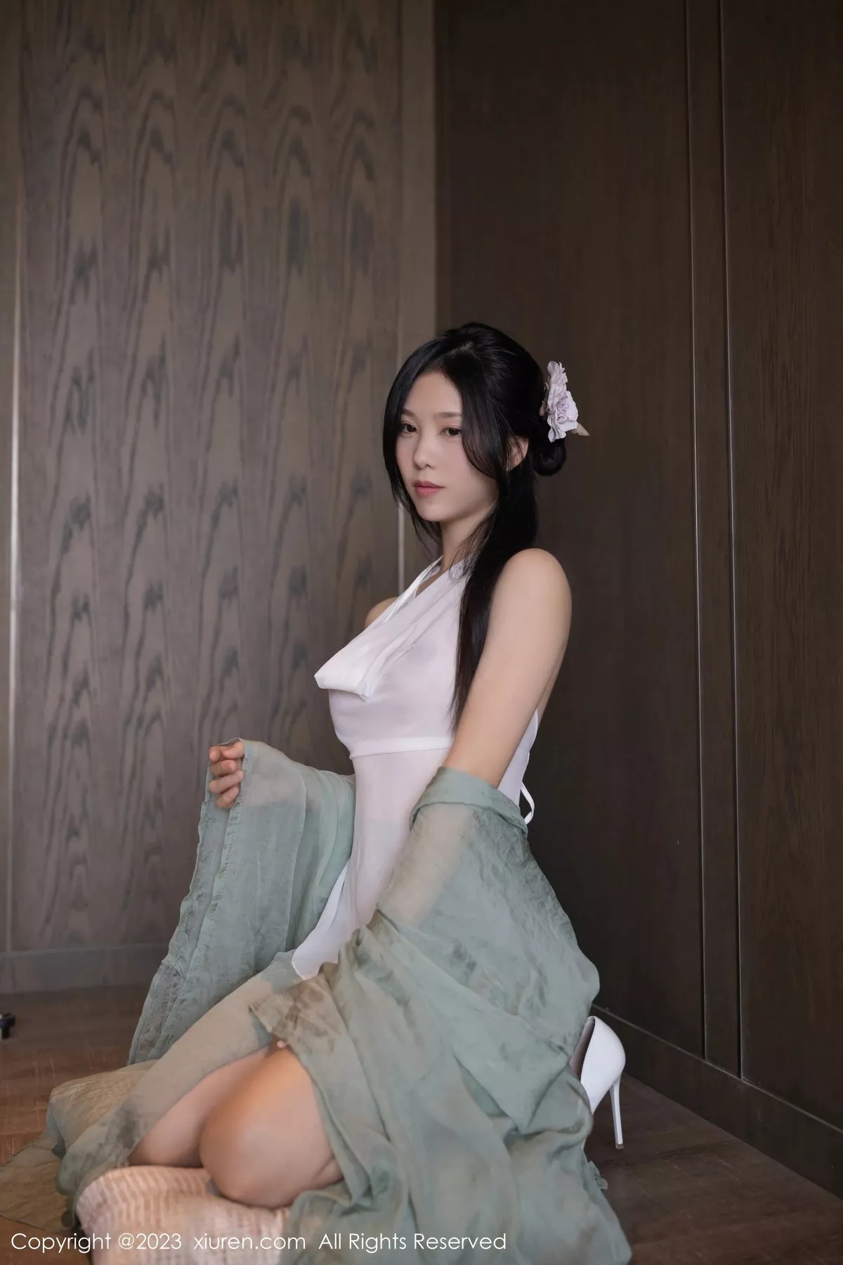 秀人集.com_[XiuRen秀人网]No.6420_模特利世性感绿色古装服饰配白色薄纱秀曼妙身姿迷人诱惑写真74P