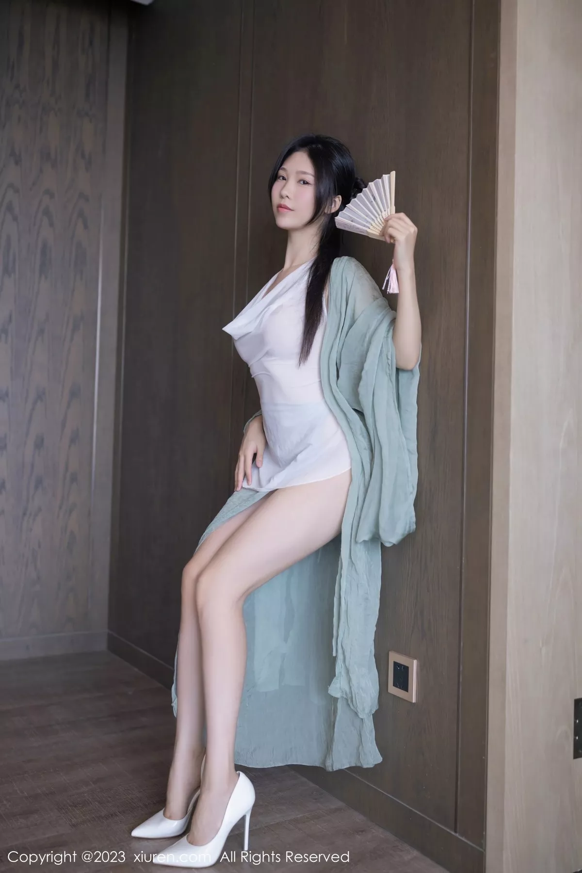 秀人集.com_[XiuRen秀人网]No.6420_模特利世性感绿色古装服饰配白色薄纱秀曼妙身姿迷人诱惑写真74P