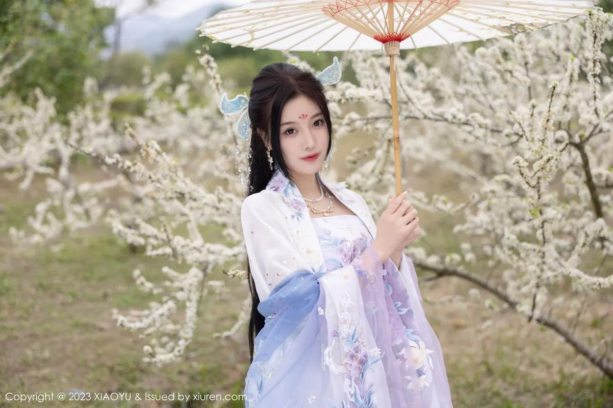 秀人集.com_[XiaoYu画语界]Vol.970_女神杨晨晨Yome脱淡蓝紫色古装服露白色蕾丝内衣完美诱惑写真91P