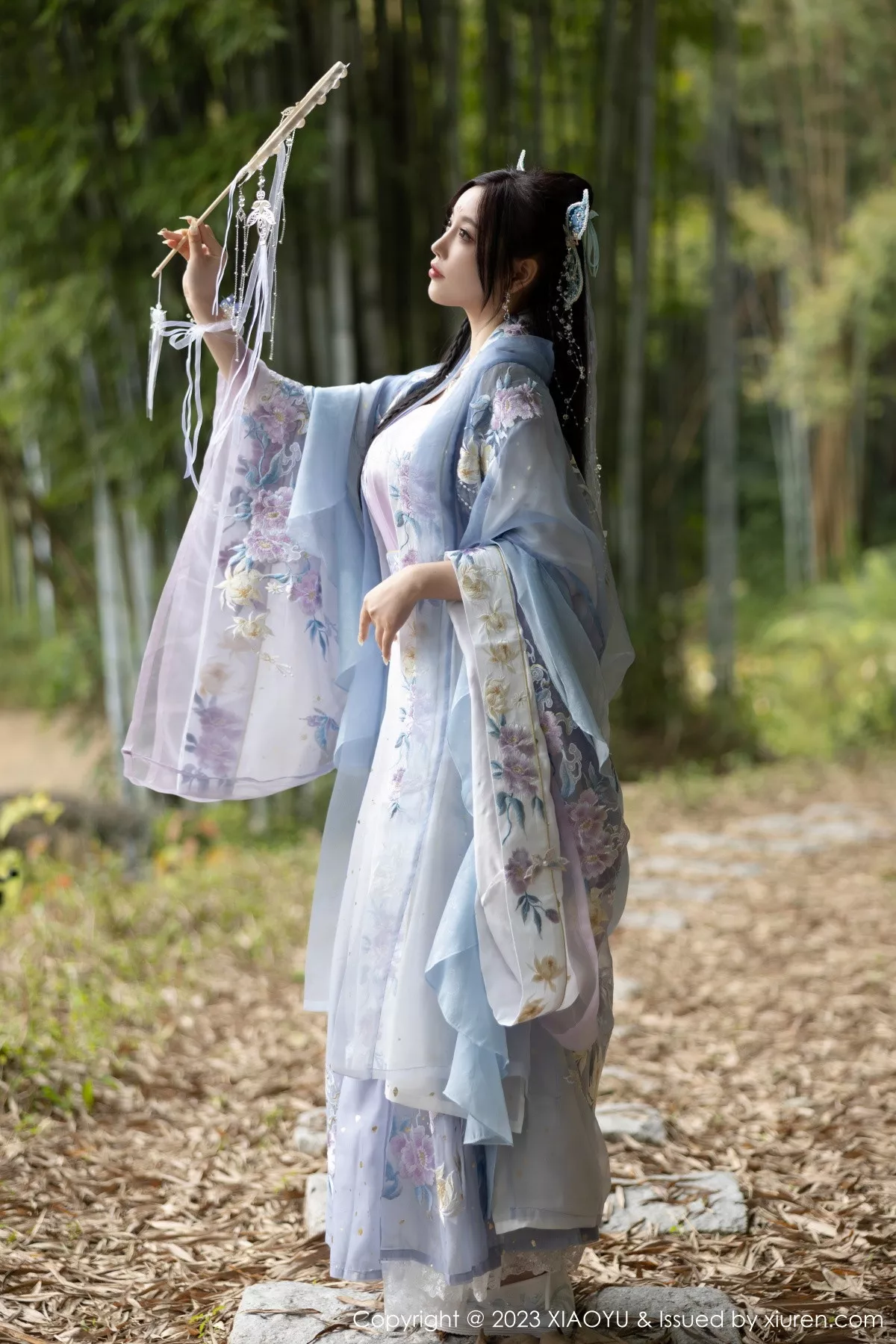 秀人集.com_[XiaoYu画语界]Vol.970_女神杨晨晨Yome脱淡蓝紫色古装服露白色蕾丝内衣完美诱惑写真91P