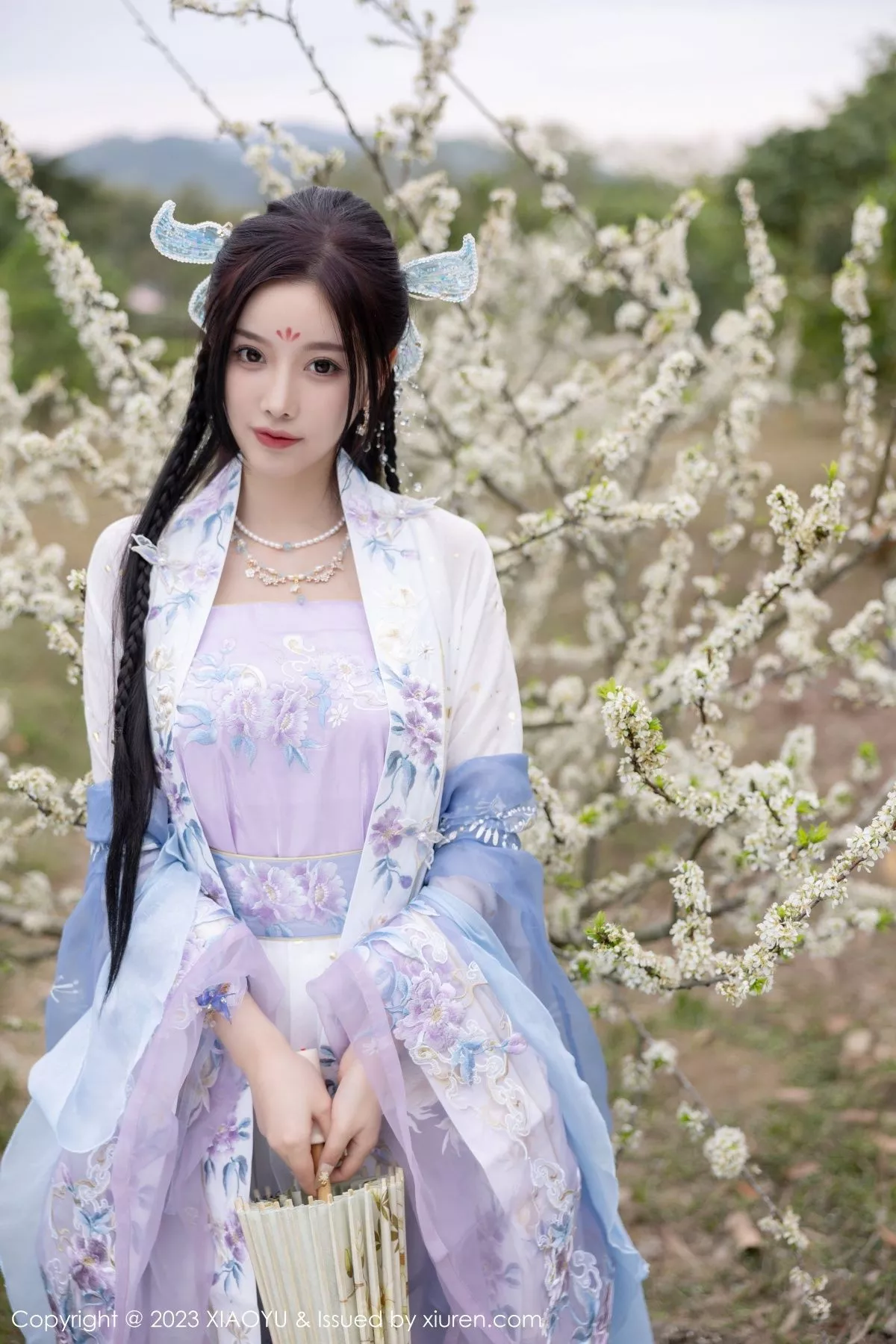 秀人集.com_[XiaoYu画语界]Vol.970_女神杨晨晨Yome脱淡蓝紫色古装服露白色蕾丝内衣完美诱惑写真91P