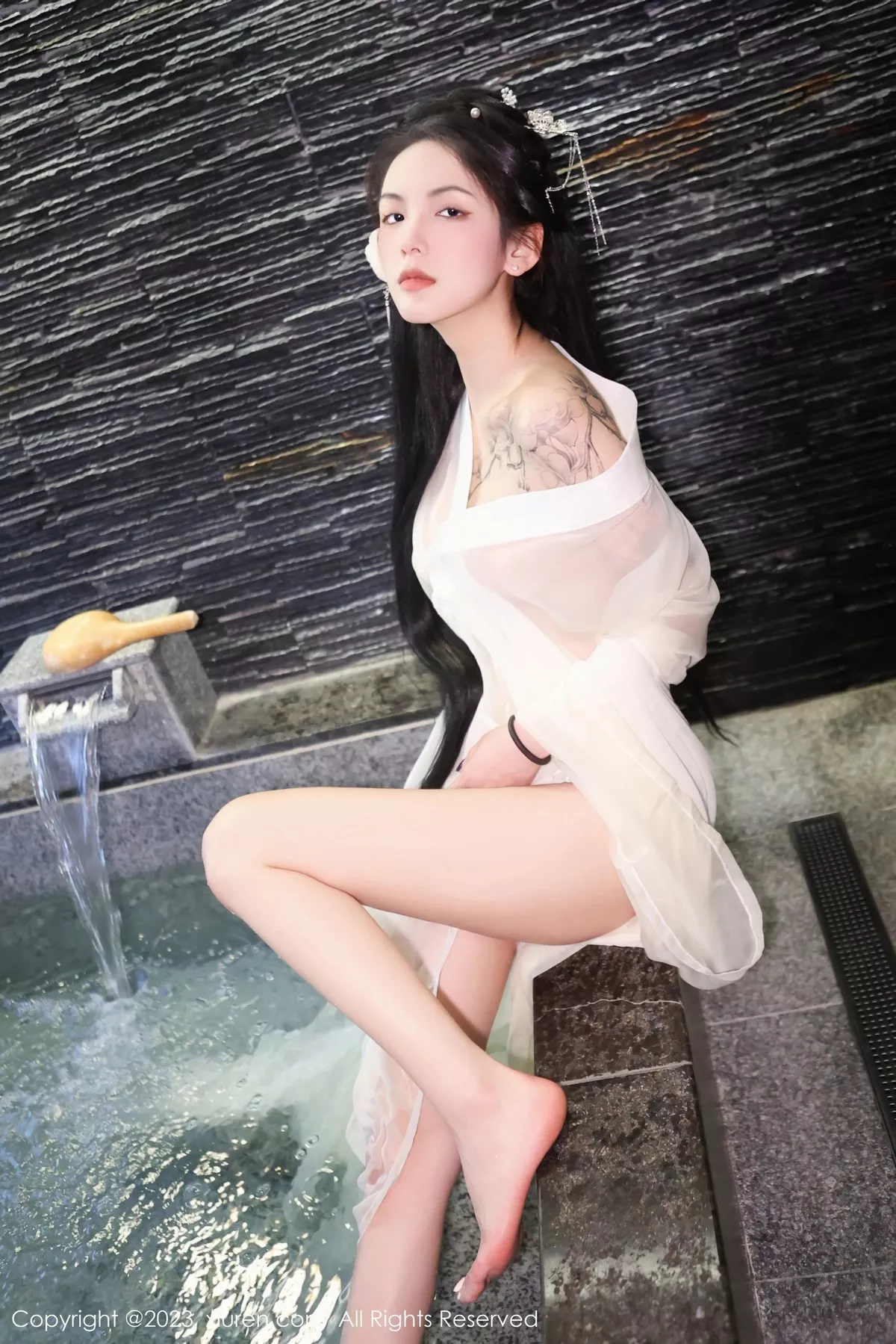 秀人集.com_[XiuRen秀人网]No.6430_模特乔一一温泉浴池白纱轻透古装服饰秀惹火身材极致诱惑写真82P