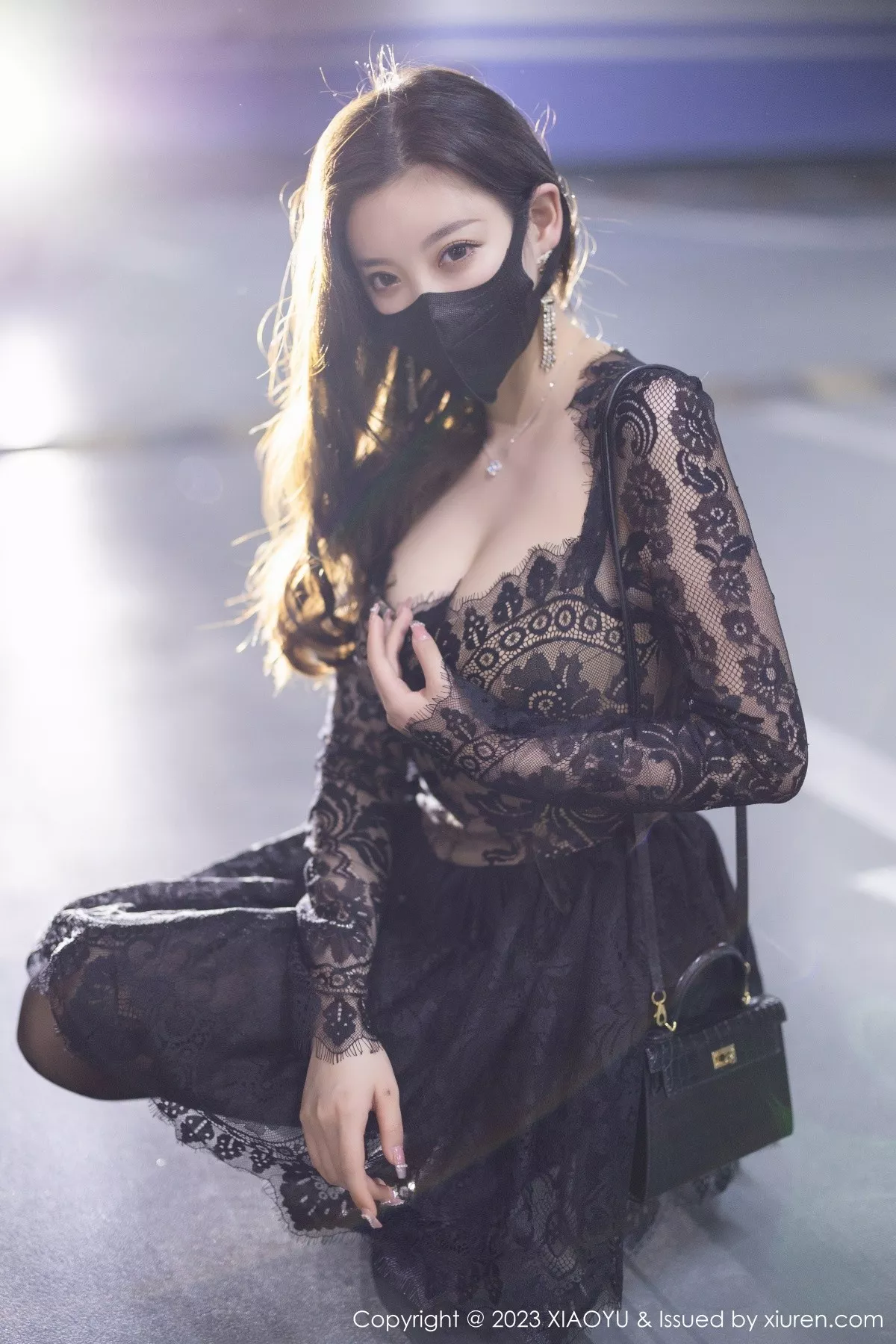 秀人集.com_[XiaoYu画语界]Vol.988_女神杨晨晨Yome性感黑色蕾丝连衣短裙露黑色内衣完美诱惑写真92P