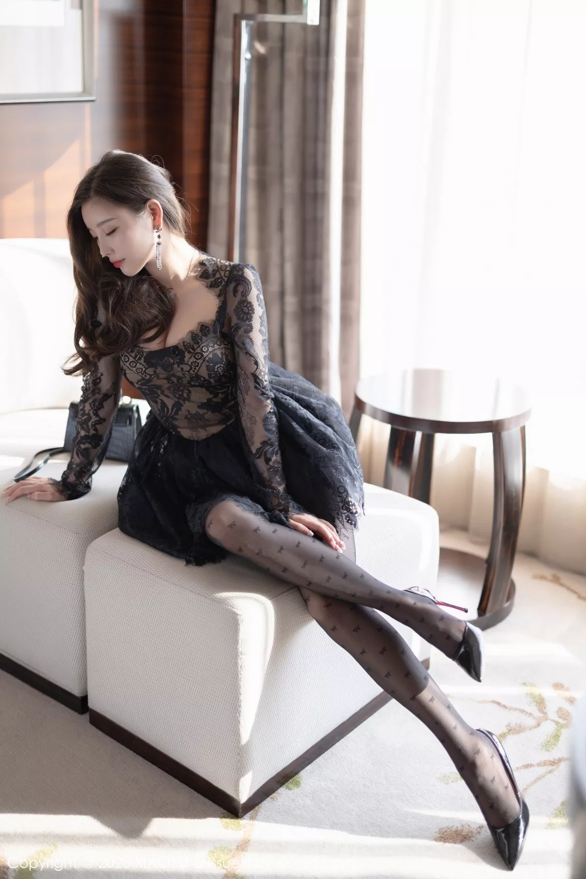 秀人集.com_[XiaoYu画语界]Vol.988_女神杨晨晨Yome性感黑色蕾丝连衣短裙露黑色内衣完美诱惑写真92P