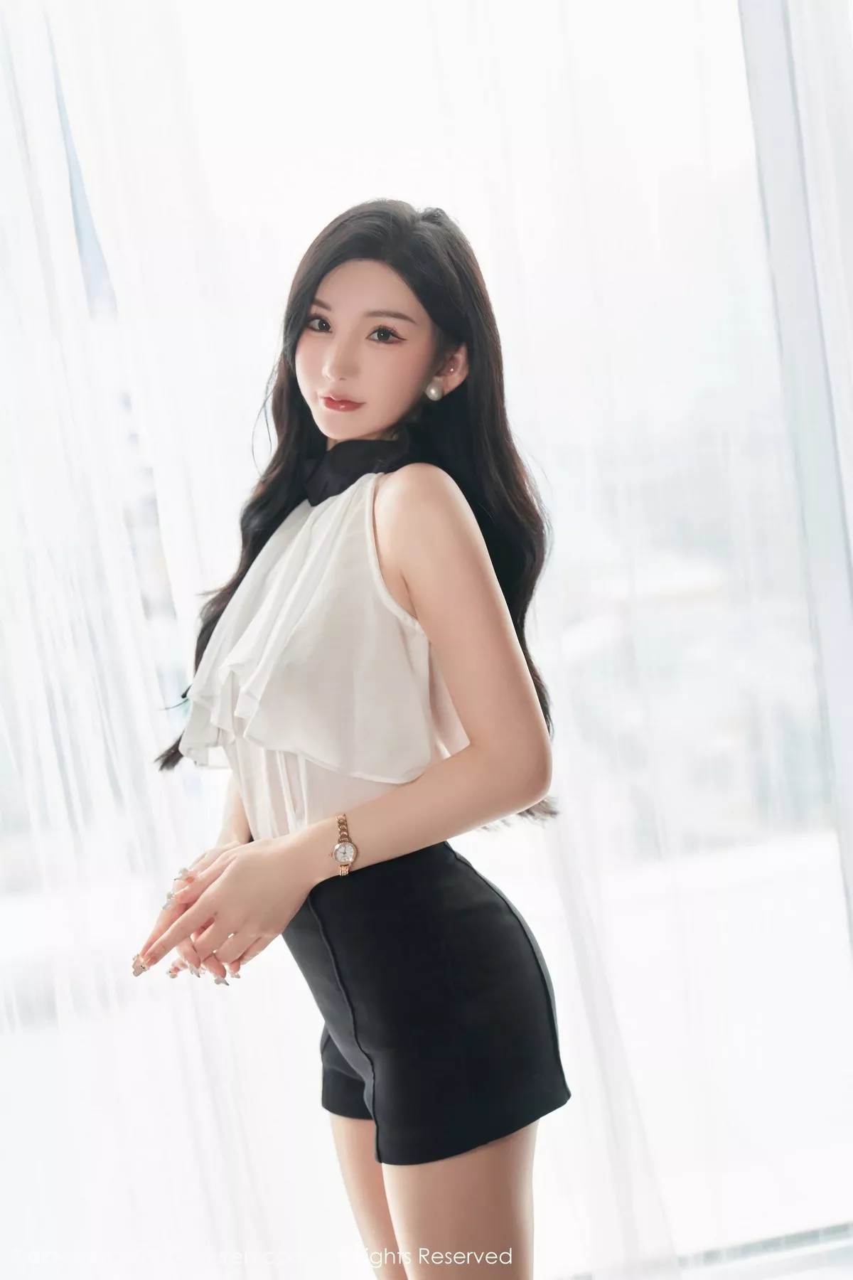 秀人集.com_[XiuRen秀人网]No.6435_女神周于希Sally澳门旅拍白色薄纱服饰配超薄肉丝撩人诱惑写真83P