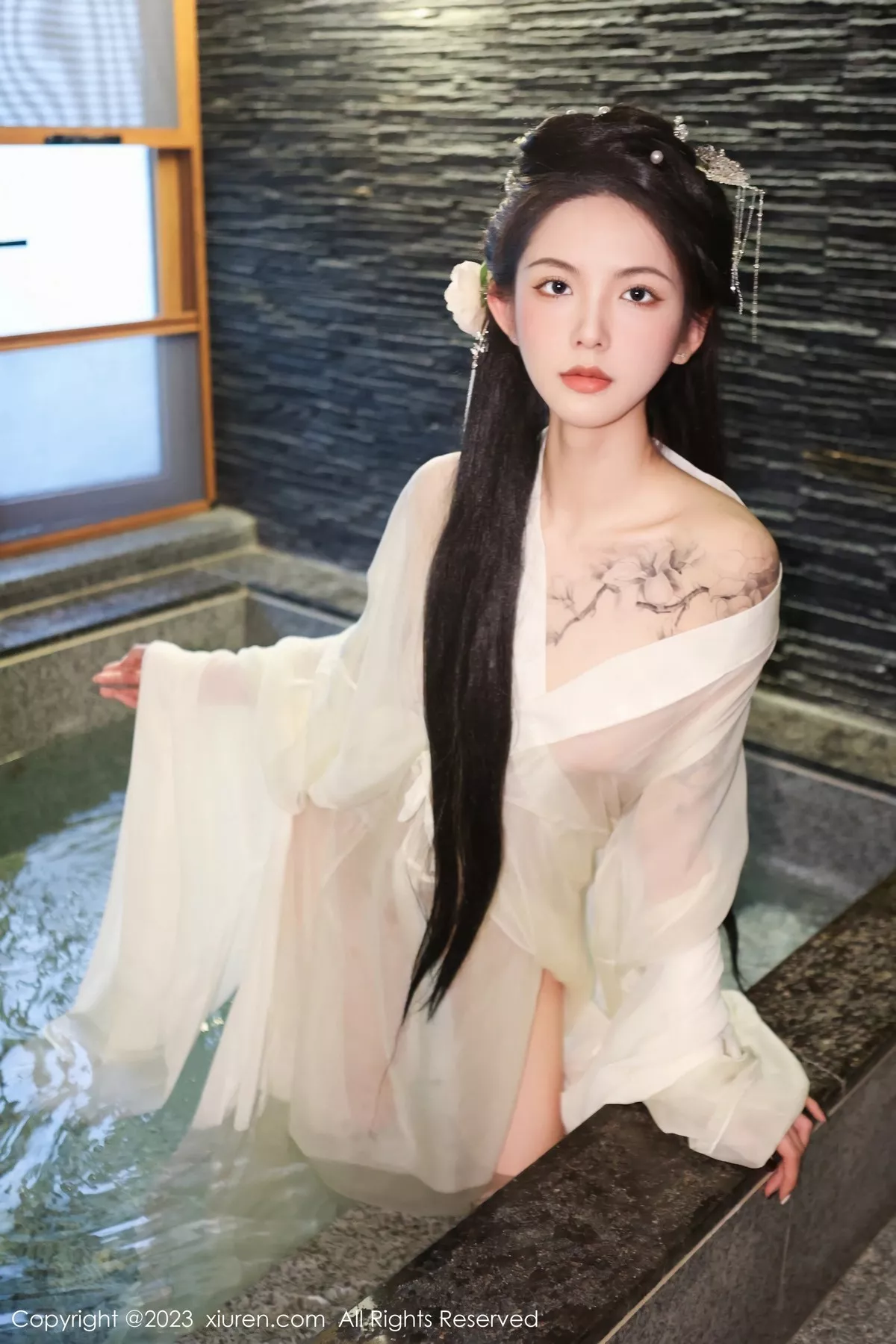 秀人集.com_[XiuRen秀人网]No.6430_模特乔一一温泉浴池白纱轻透古装服饰秀惹火身材极致诱惑写真82P