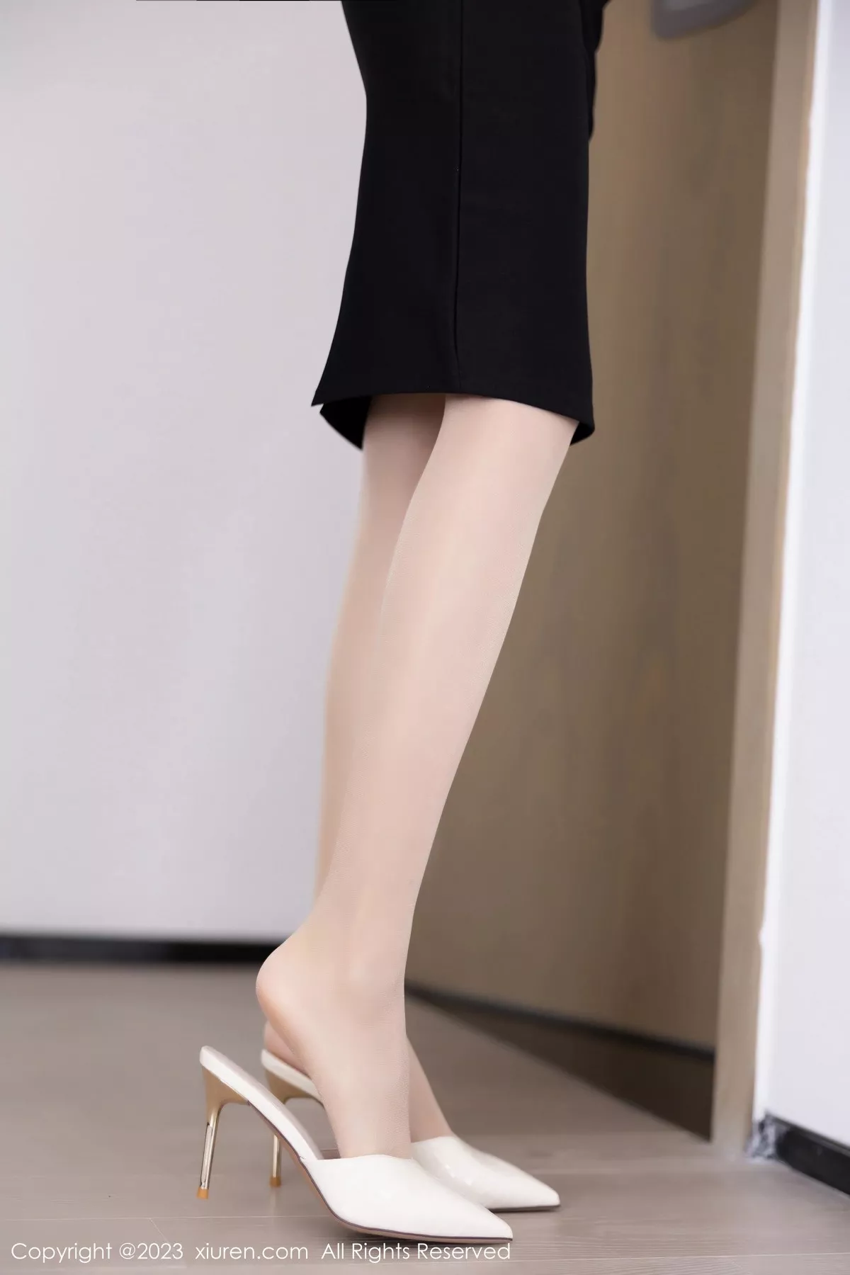 秀人集.com_[XiuRen秀人网]No.6439_模特林乐一性感白色上衣配黑短裙露黑色蕾丝内衣妩媚诱惑写真86P