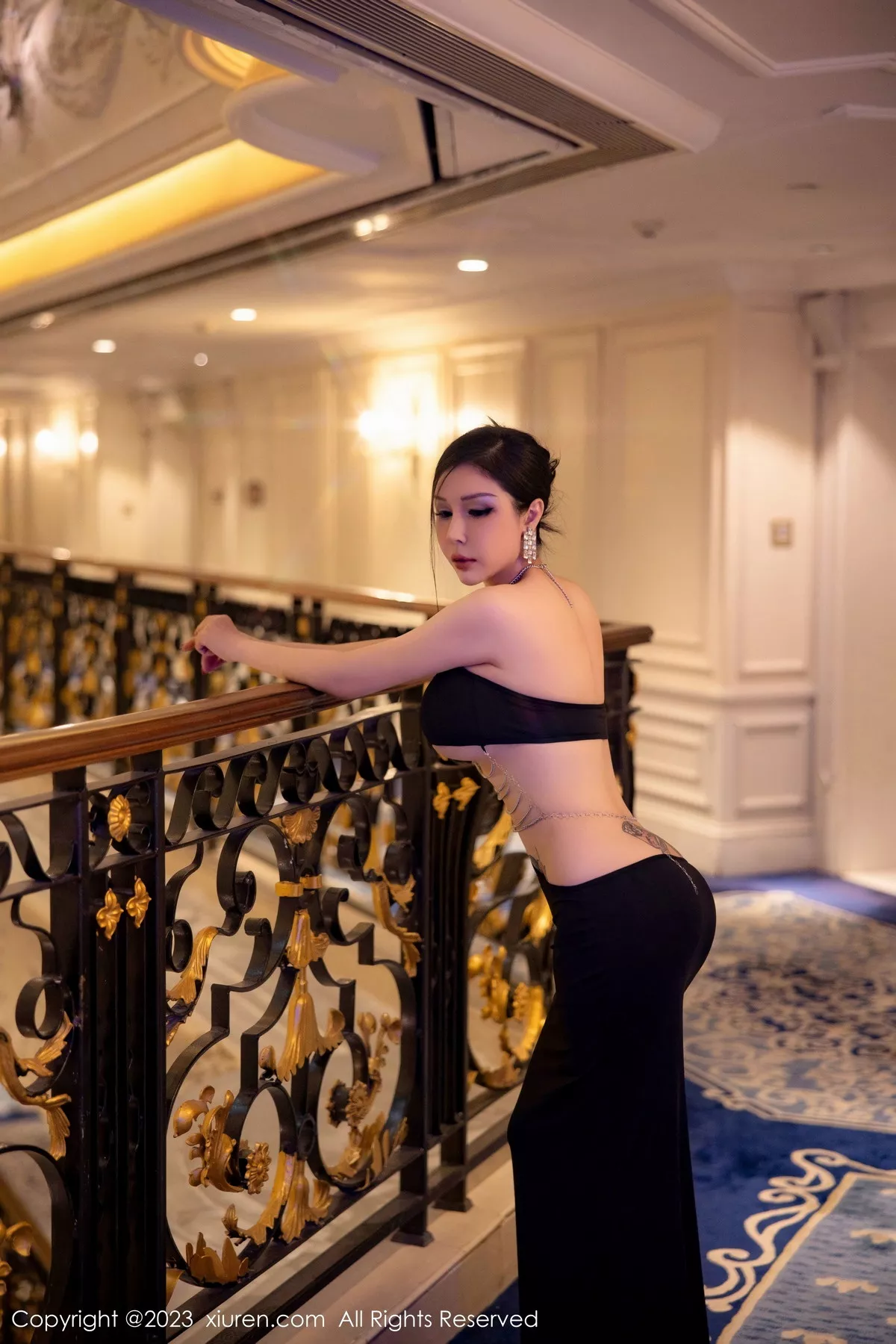 秀人集.com_[XiuRen秀人网]No.6304_模特田冰冰私房性感黑色情趣长裙低胸秀惹火身材撩人诱惑写真63P