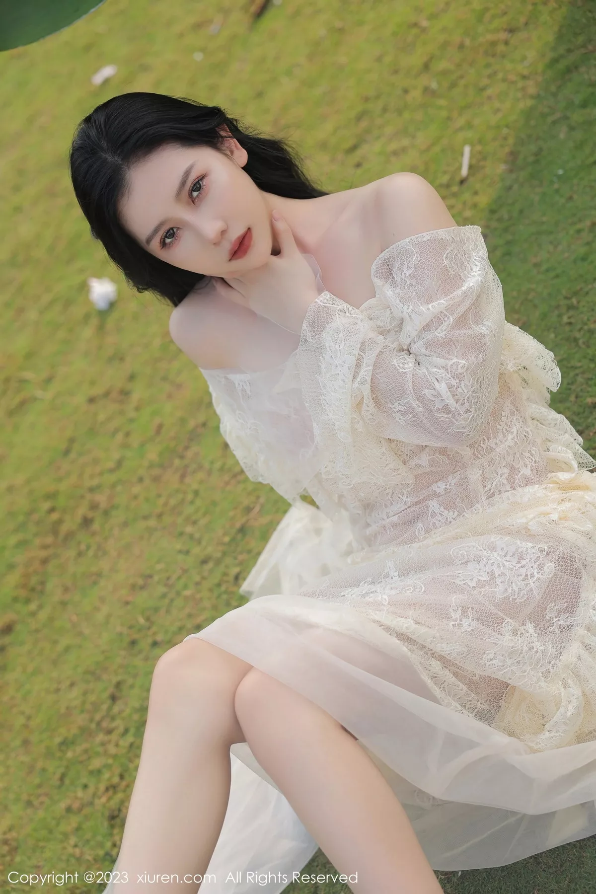 秀人集.com_[XiuRen秀人网]No.6303_模特尹甜甜海南旅拍性感白色蕾丝婚纱透视秀完美身材诱惑写真54P