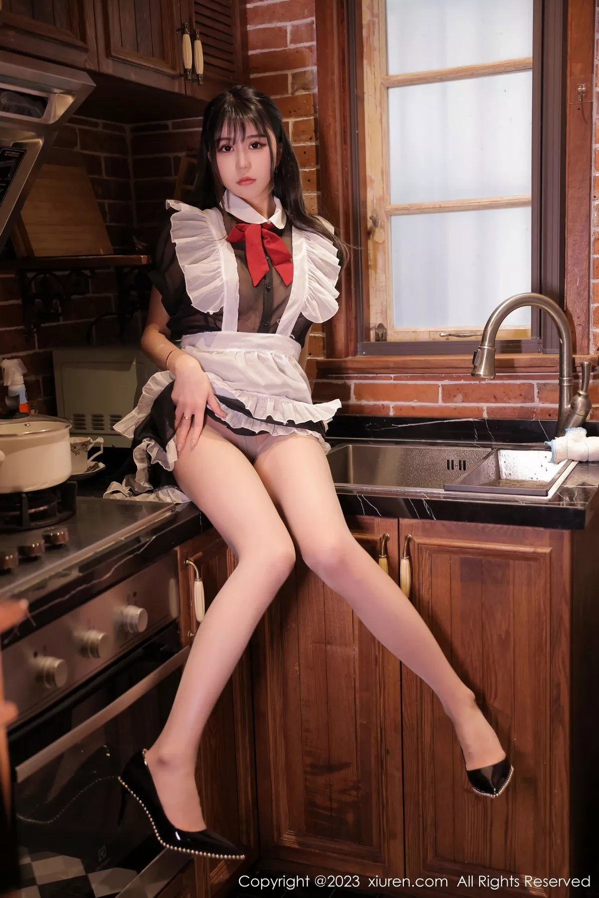 秀人集.com_[XiuRen秀人网]No.6310_模特tina_甜仔性感真空女仆装配超薄灰丝袜秀凹凸身材诱惑写真62P