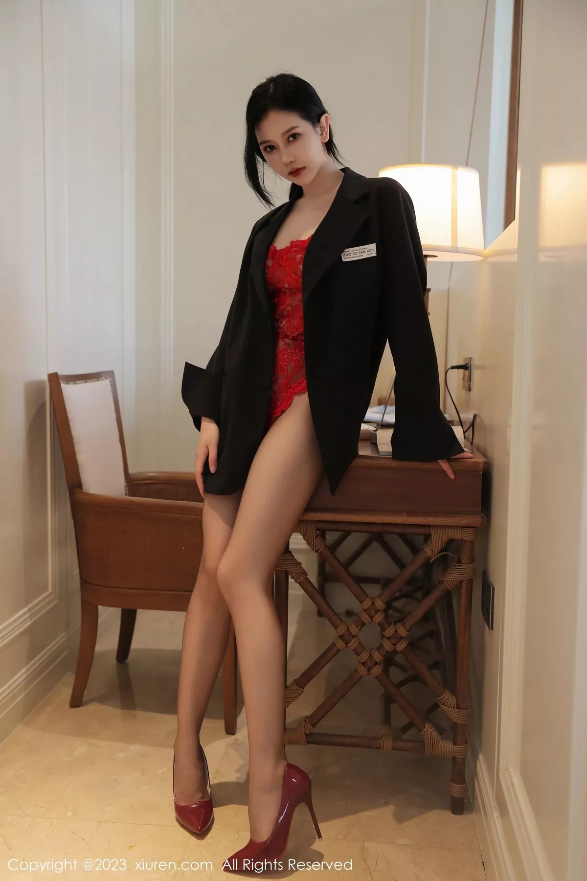 秀人集.com_[XiuRen秀人网]No.6475_模特尹甜甜性感红色蕾丝情趣服配超薄黑丝秀完美身材诱惑写真69P