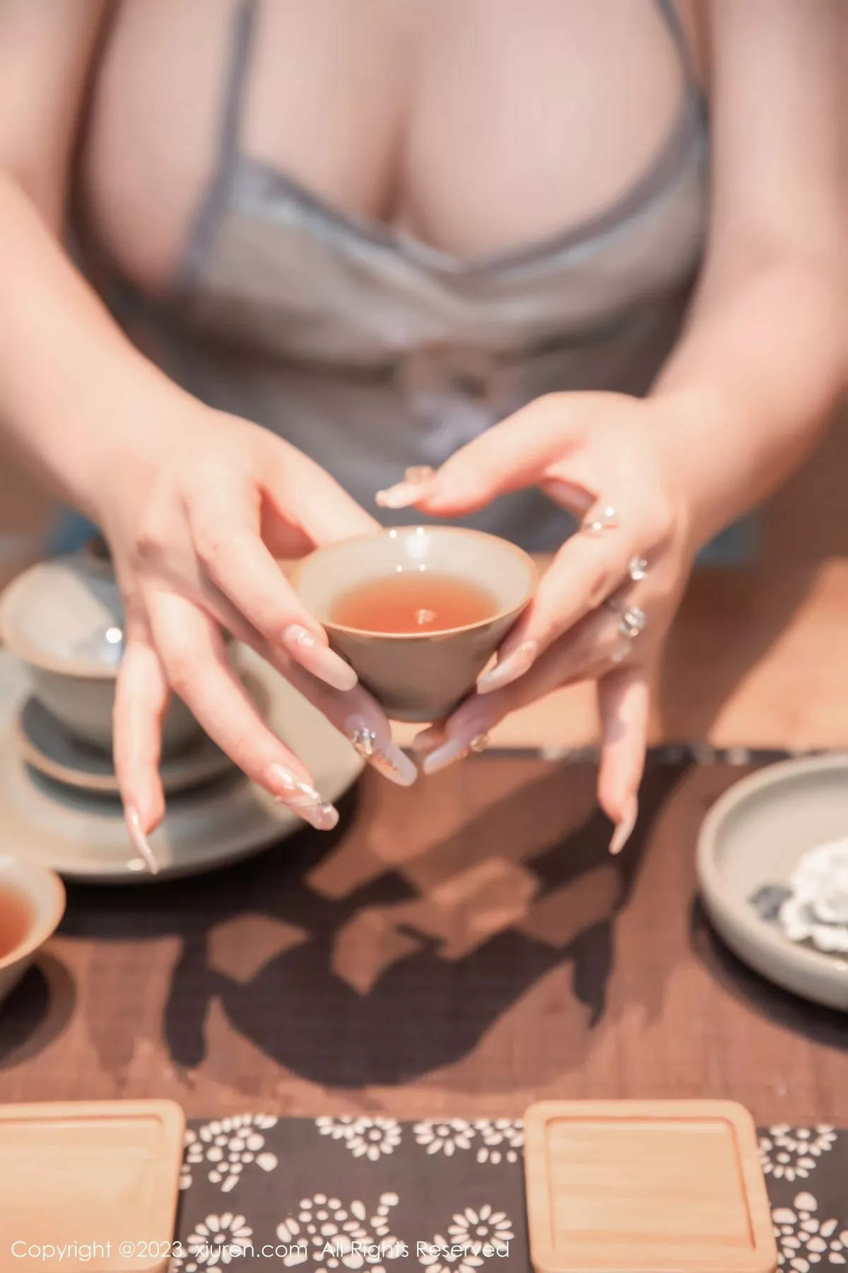 秀人集.com_[XiuRen秀人网]No.6483_模特王婉悠Queen浅色轻透薄纱配原色丝袜秀丰满身材诱惑写真78P