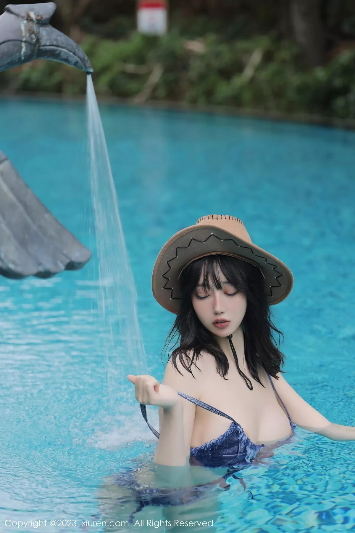 秀人集.com_[XiuRen秀人网]No.6504_模特玥儿玥er泳池边性感牛仔比基尼秀曼妙身姿迷人诱惑写真71P