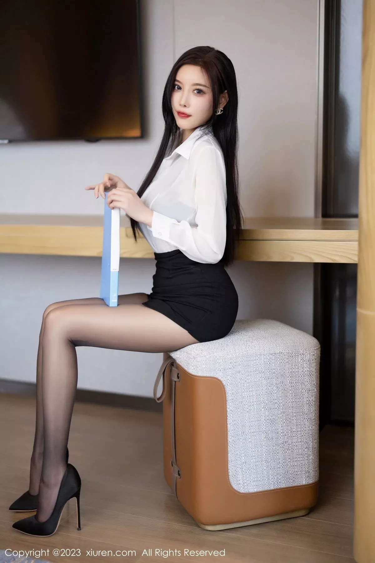 秀人集.com_[XiuRen秀人网]No.6511_女神杨晨晨Yome性感白T配黑短裙露黑色蕾丝内衣完美诱惑写真90P