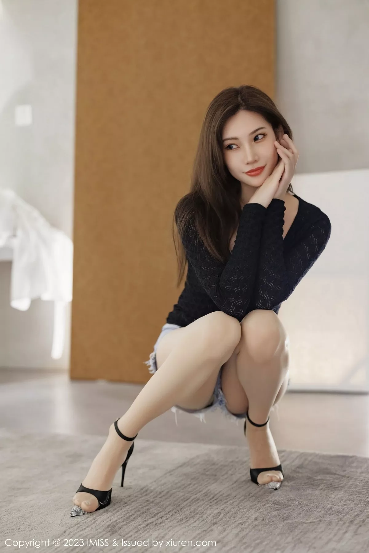 秀人集.com_[IMISS爱蜜社]Vol.727_女神小狐狸Kathryn黑色上衣配牛仔短裤露白色蕾丝内衣诱惑写真56P