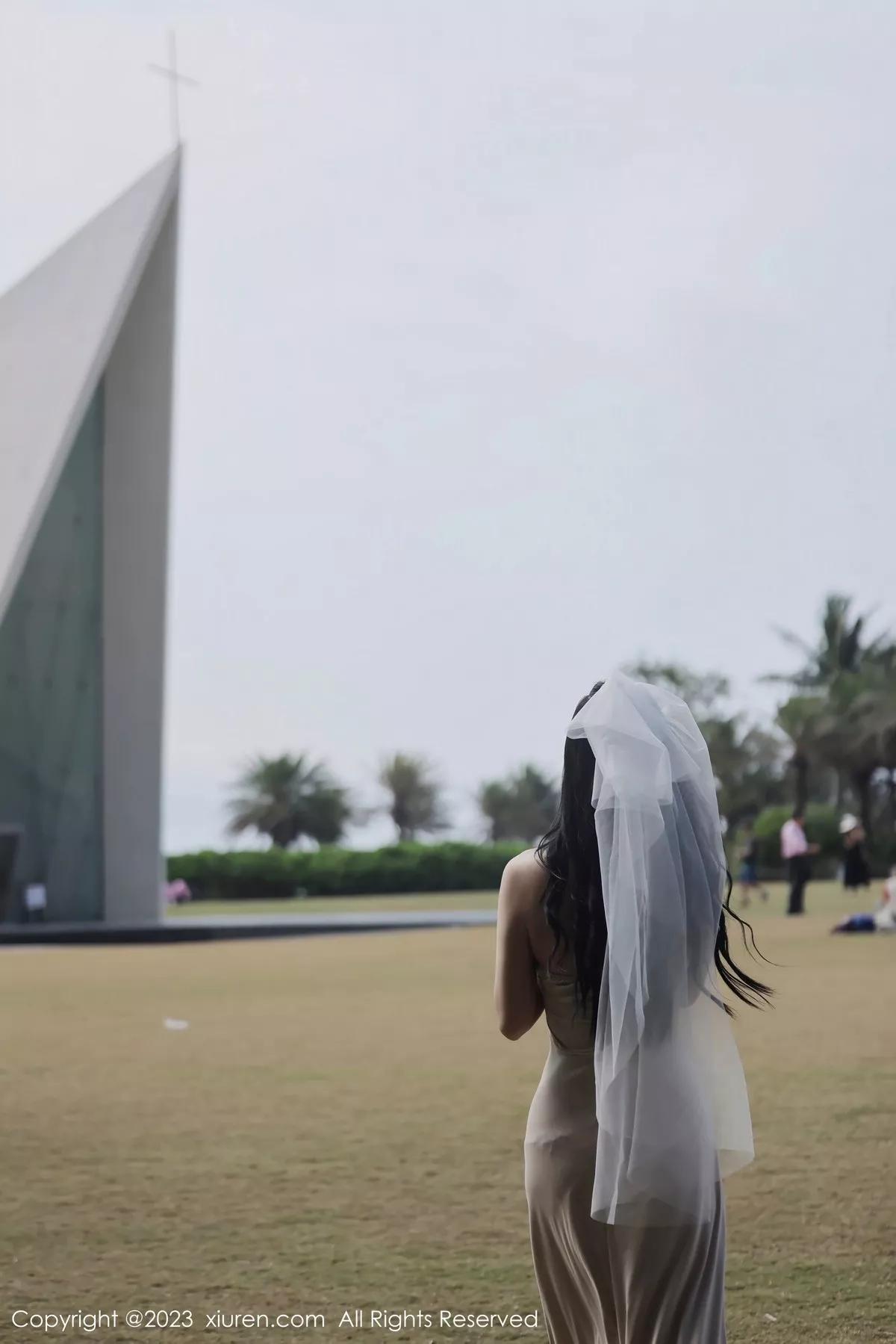 秀人集.com_[XiuRen秀人网]No.6513_模特李雅柔182CM性感杏色吊带长裙露蕾丝内裤秀美腿诱惑写真55P