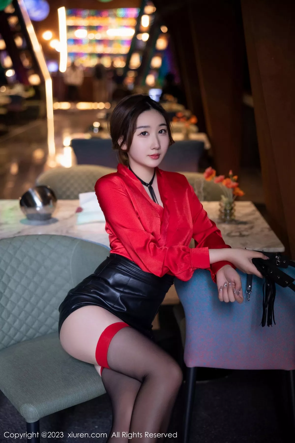 秀人集.com_[XiuRen秀人网]No.6529_模特江真真红色上衣配黑色短裙露花式内衣秀丰满身材诱惑写真88P