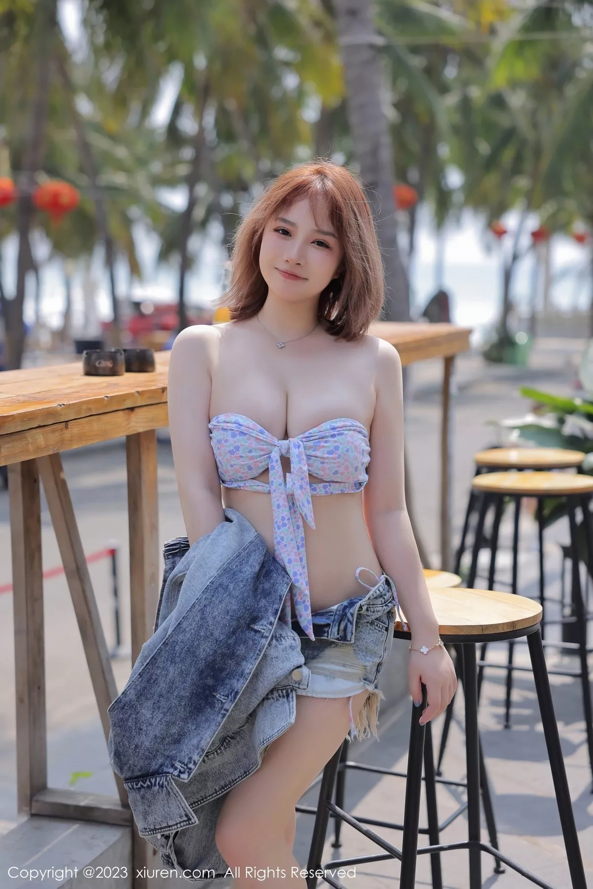 秀人集.com_[XiuRen秀人网]No.6551_模特养乐多DoDo户外紫色比基尼服+私房蕾丝内衣完美诱惑写真56P