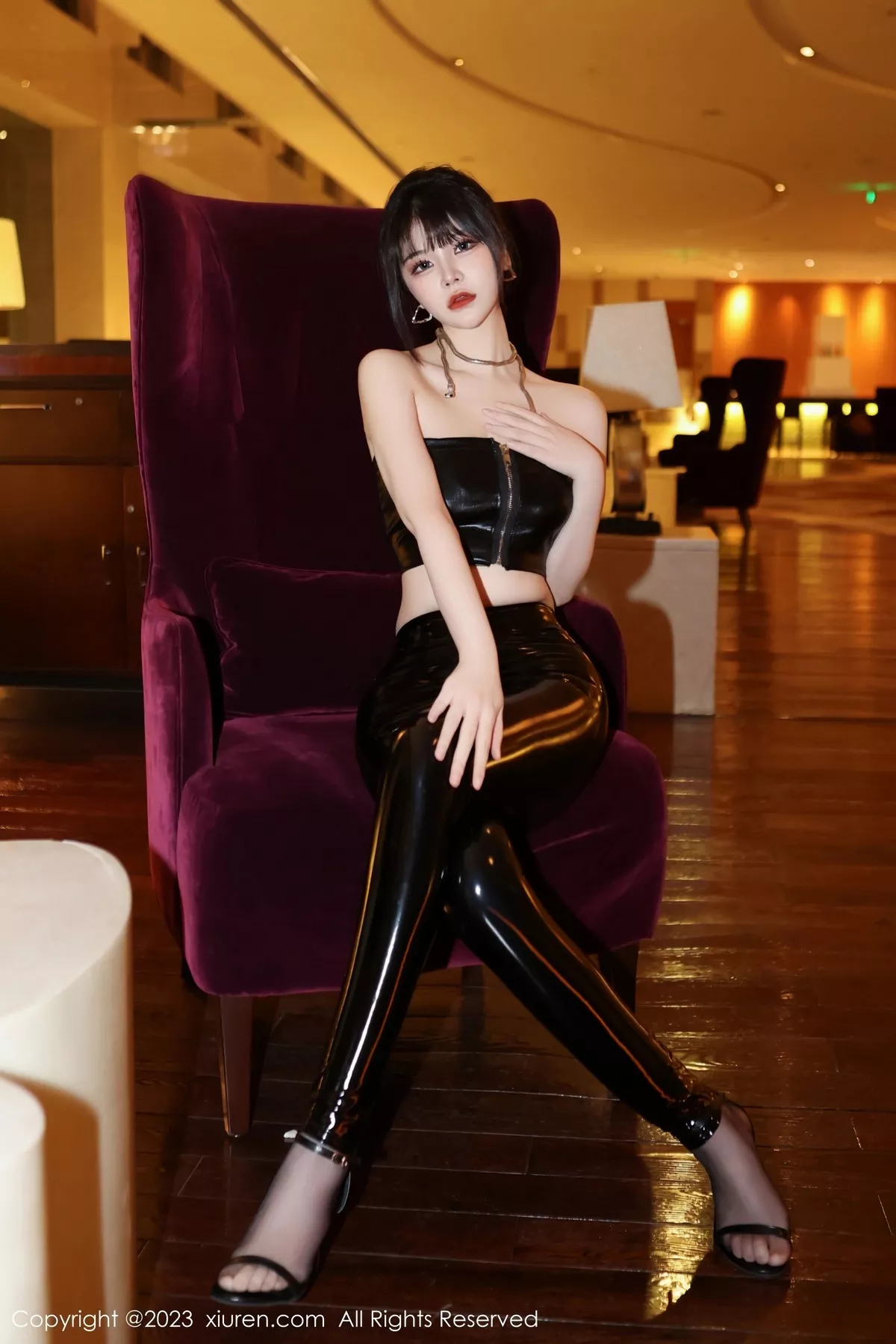 秀人集.com_[XiuRen秀人网]No.6562_模特桃桃子性感黑色皮质服饰配超薄黑丝秀曼妙身姿诱惑写真81P