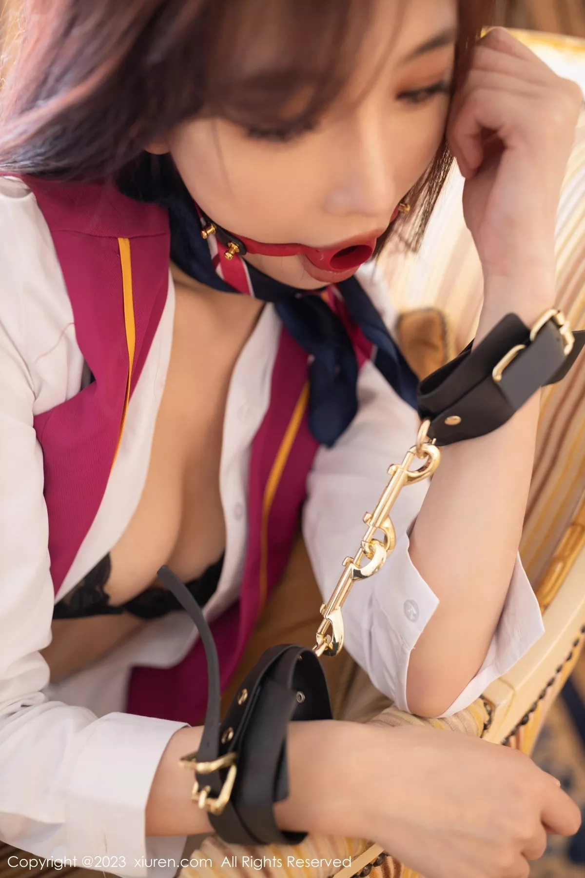 秀人集.com_[XiuRen秀人网]No.6573_模特陆萱萱性感空姐制服露黑色蕾丝内衣配开档黑丝撩人诱惑写真81P