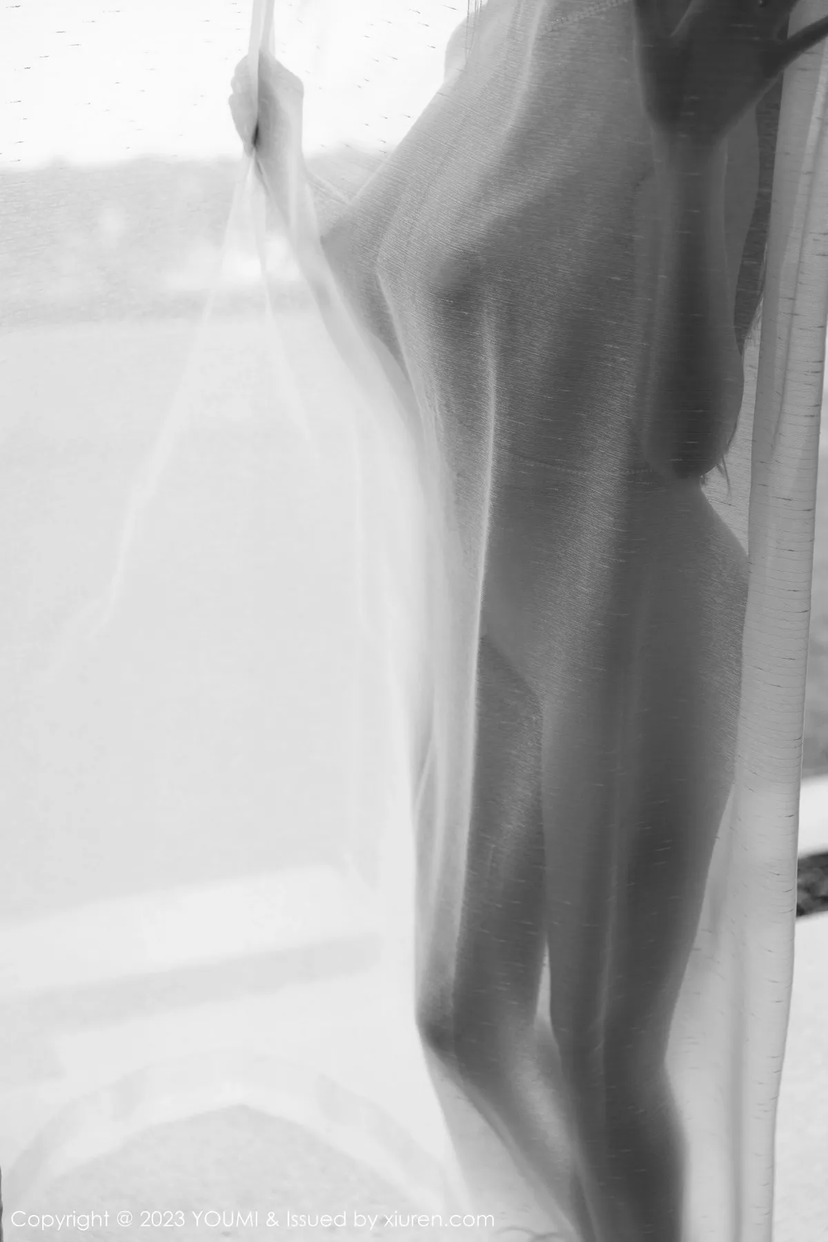 秀人集.com_[YouMi尤蜜荟]Vol.926_女神Carol周妍希暗红色轻透薄纱吊带裙秀丰满身材惹火诱惑写真95P