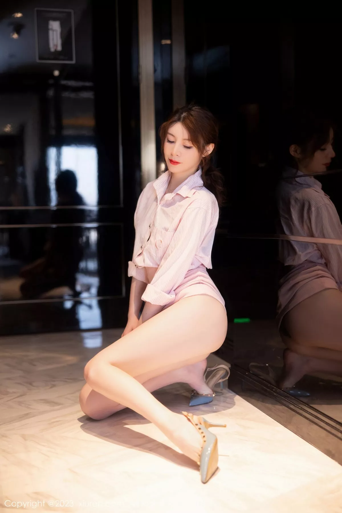 秀人集.com_[XiuRen秀人网]No.6451_模特yoo优优性感粉色上衣配粉短裙露黑色蕾丝内衣迷人诱惑写真83P