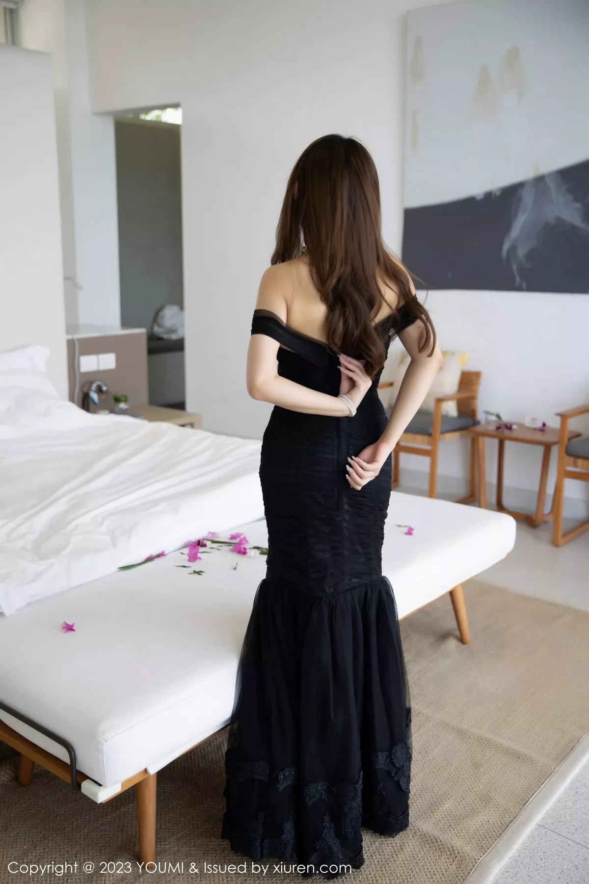 秀人集.com_[YouMi尤蜜荟]Vol.917_模特icy猪泰国旅拍性感黑色蕾丝情趣连体衣配超薄黑丝魅惑写真80P