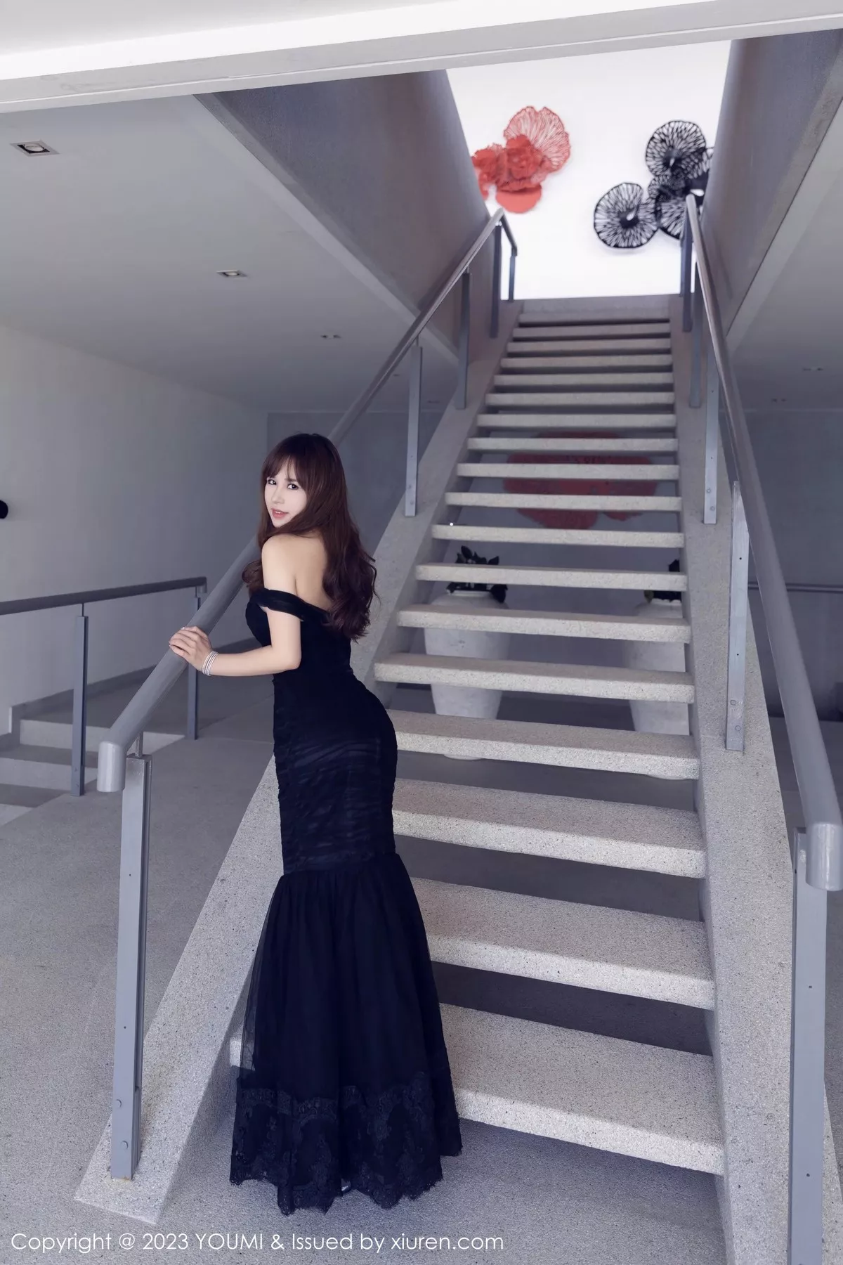 秀人集.com_[YouMi尤蜜荟]Vol.917_模特icy猪泰国旅拍性感黑色蕾丝情趣连体衣配超薄黑丝魅惑写真80P