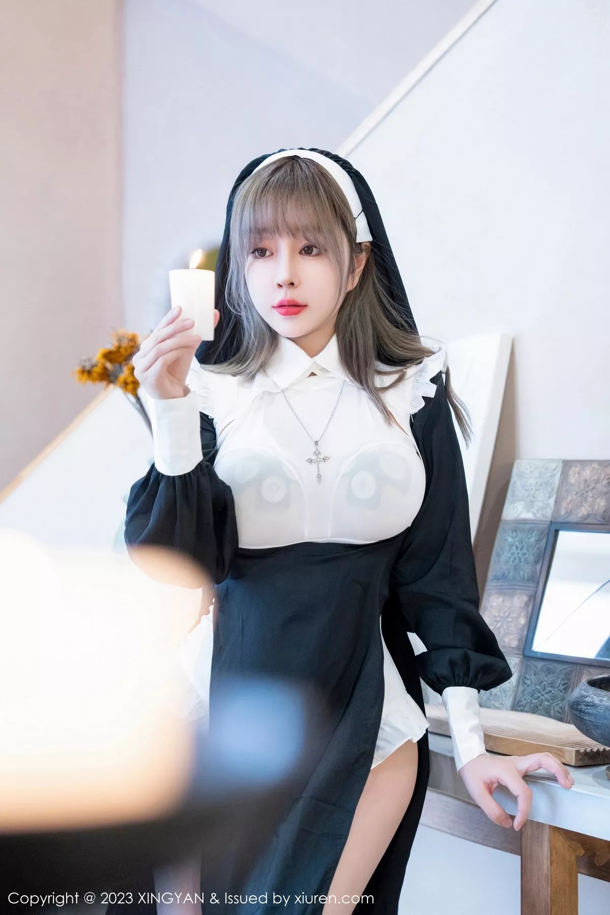 秀人集.com_[XINGYAN星颜社]VOL.187_女神王雨纯半脱修女服饰露白色轻透上衣配白丝袜完美诱惑写真75P