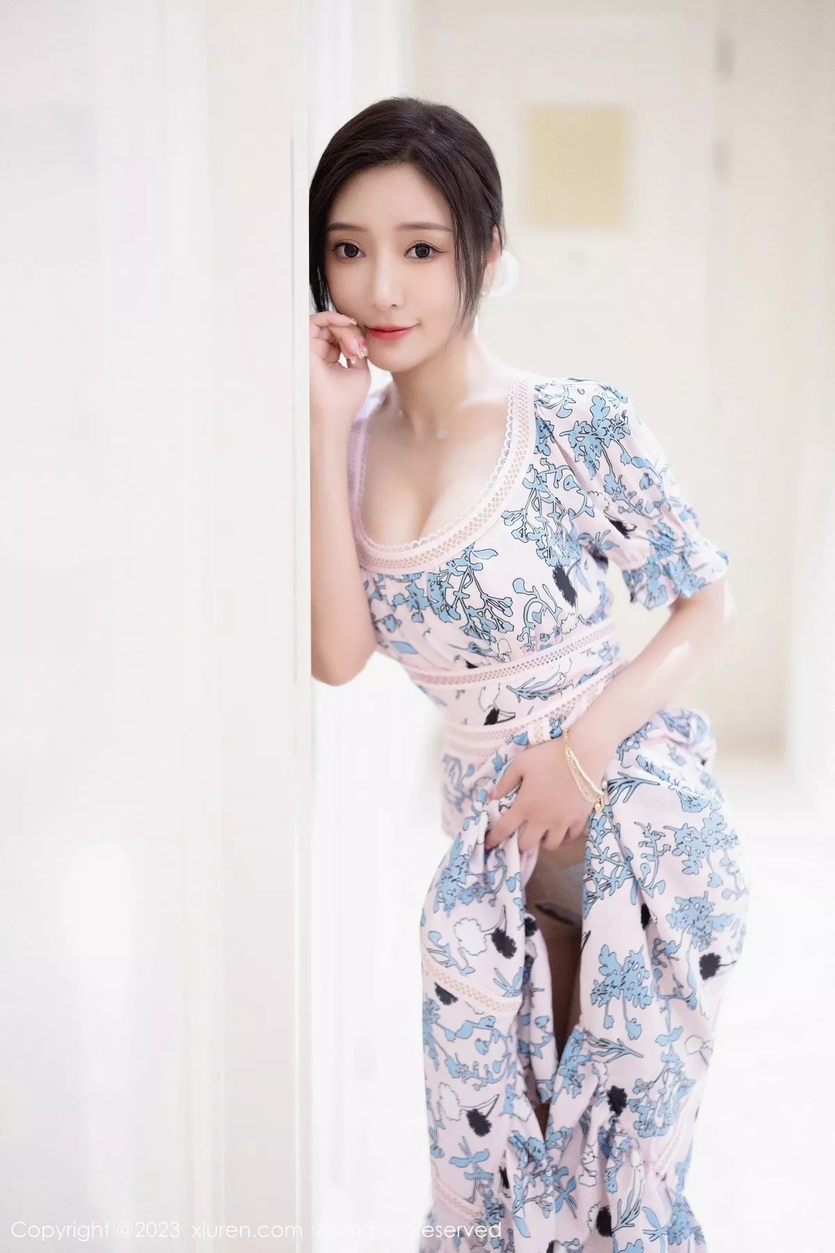 秀人集.com_[XiuRen秀人网]No.6474_女神王馨瑶yanni海南岛旅拍脱浅色连衣长裙露淡蓝内衣诱惑写真86P