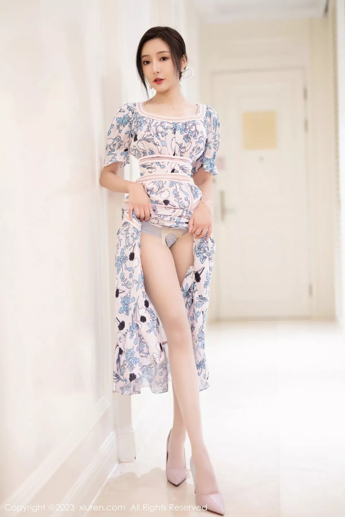 秀人集.com_[XiuRen秀人网]No.6474_女神王馨瑶yanni海南岛旅拍脱浅色连衣长裙露淡蓝内衣诱惑写真86P