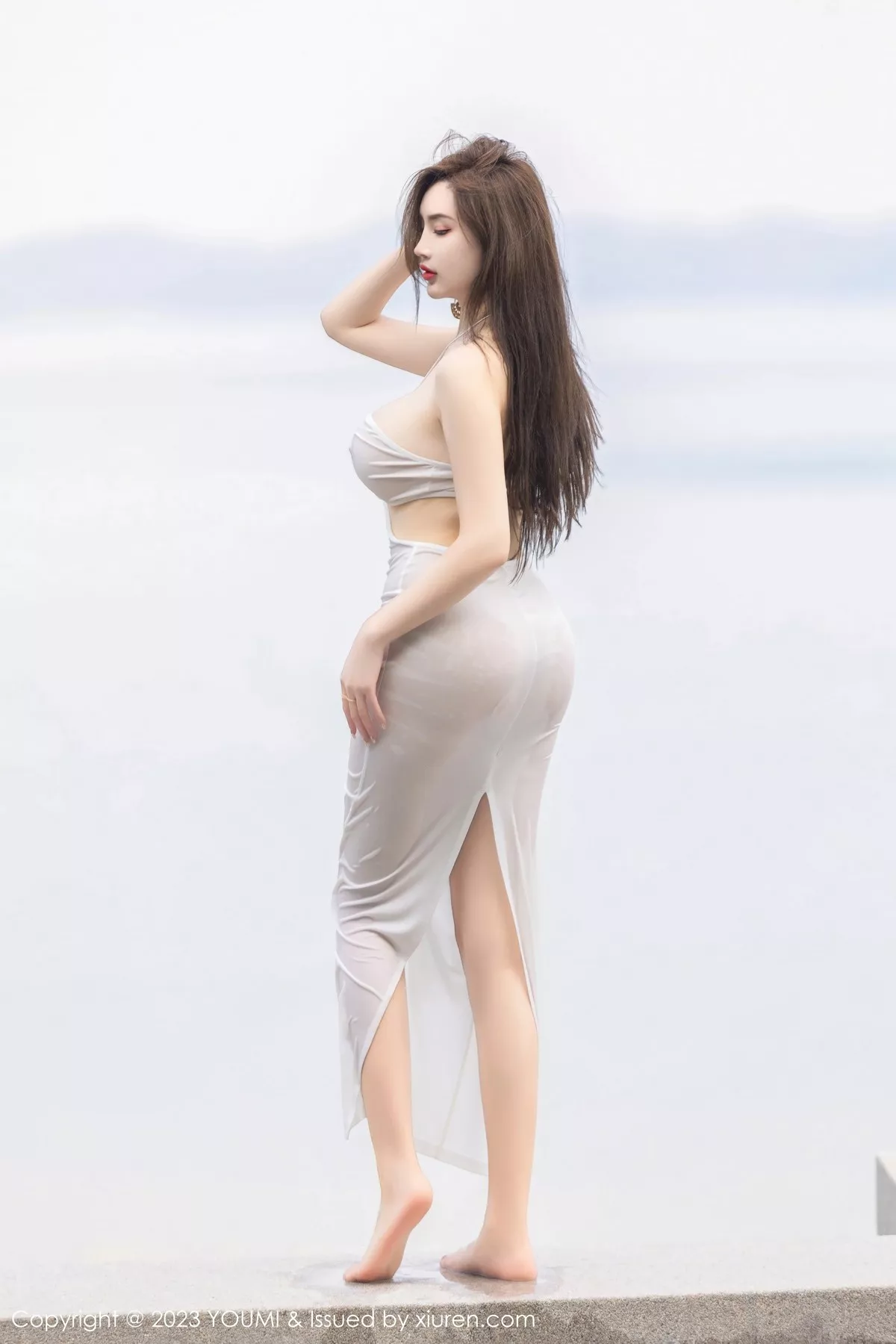 秀人集.com_[YouMi尤蜜荟]Vol.931_女神Carol周妍希白色轻透连身裙配超薄肉丝秀丰满身材诱惑写真88P