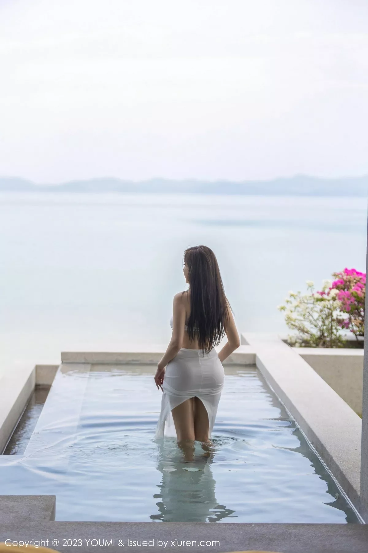 秀人集.com_[YouMi尤蜜荟]Vol.931_女神Carol周妍希白色轻透连身裙配超薄肉丝秀丰满身材诱惑写真88P