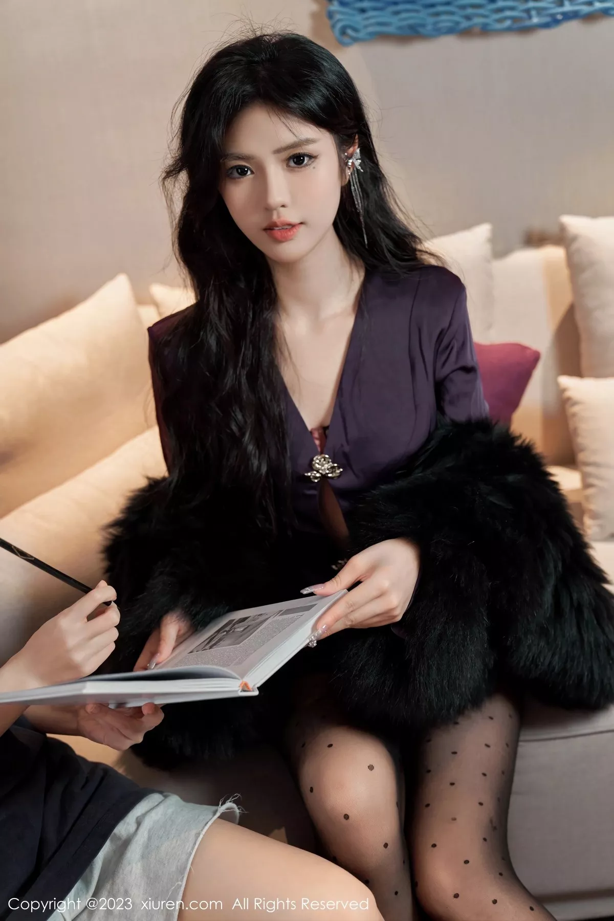 秀人集.com_[XiuRen秀人网]No.6649_模特浅浅Danny私房性感紫色服配黑丝裤袜秀曼妙身姿诱惑写真101P