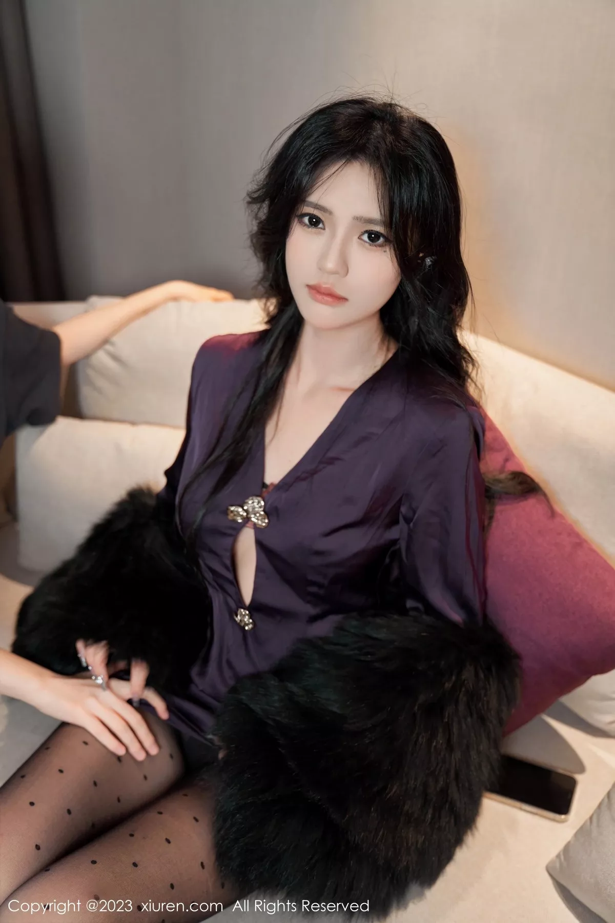 秀人集.com_[XiuRen秀人网]No.6649_模特浅浅Danny私房性感紫色服配黑丝裤袜秀曼妙身姿诱惑写真101P