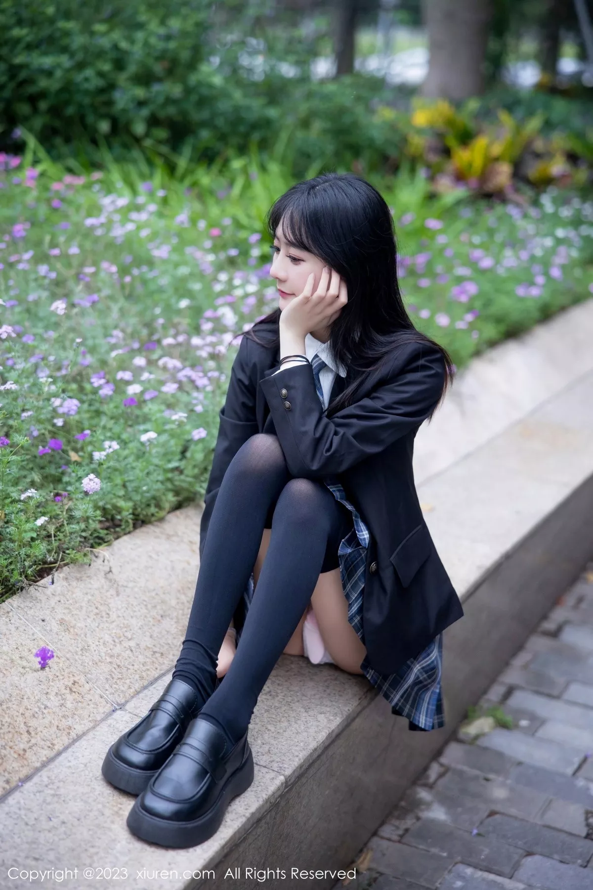 秀人集.com_[XiuRen秀人网]No.6662_模特幼幼学妹制服性感白T配格子裙露白色蕾丝内衣完美诱惑写真92P