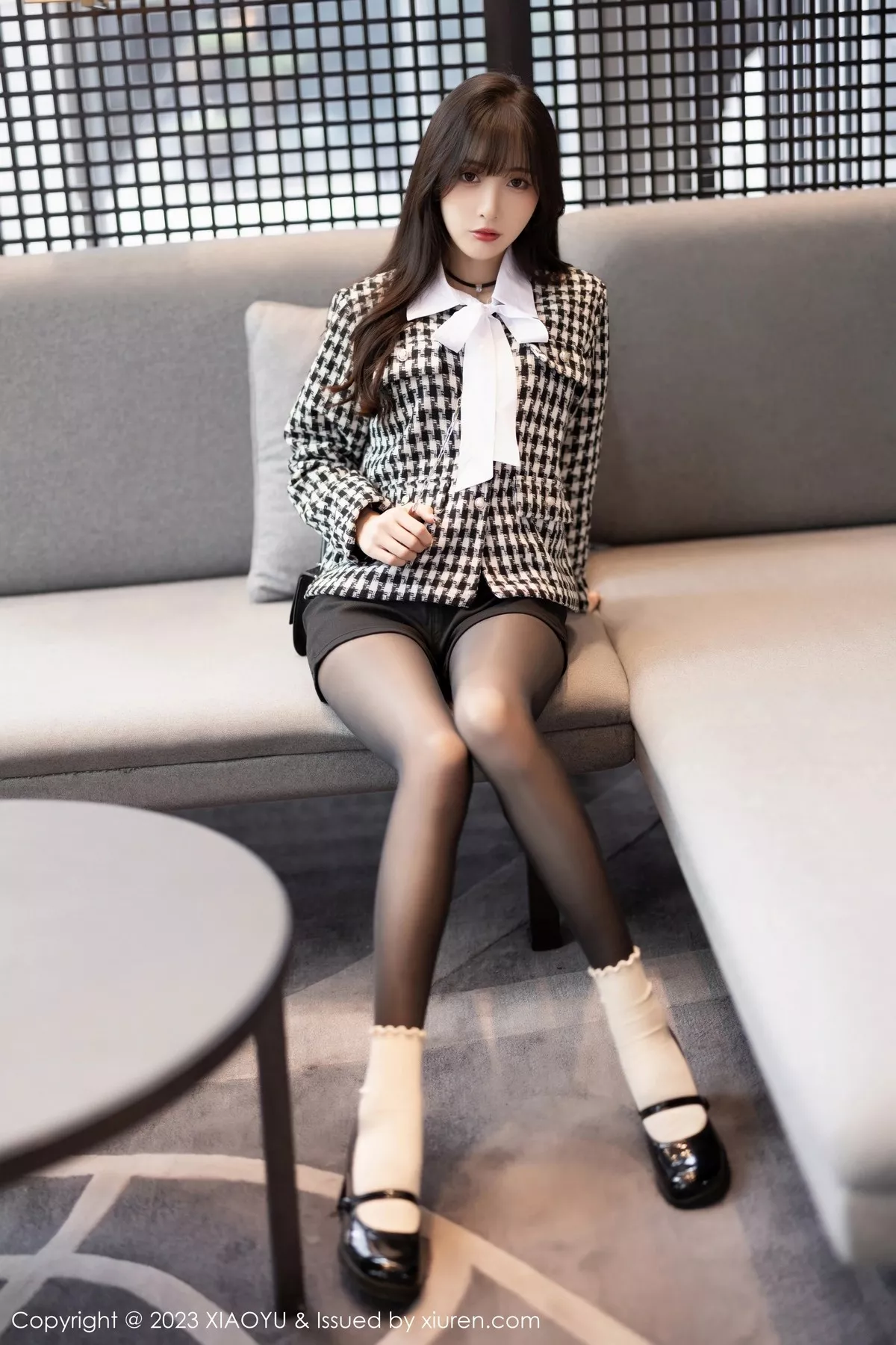 秀人集.com_[XiaoYu画语界]Vol.1020_模特林星阑私房半脱露性感黑色内衣配开档黑丝秀美腿诱惑写真90P