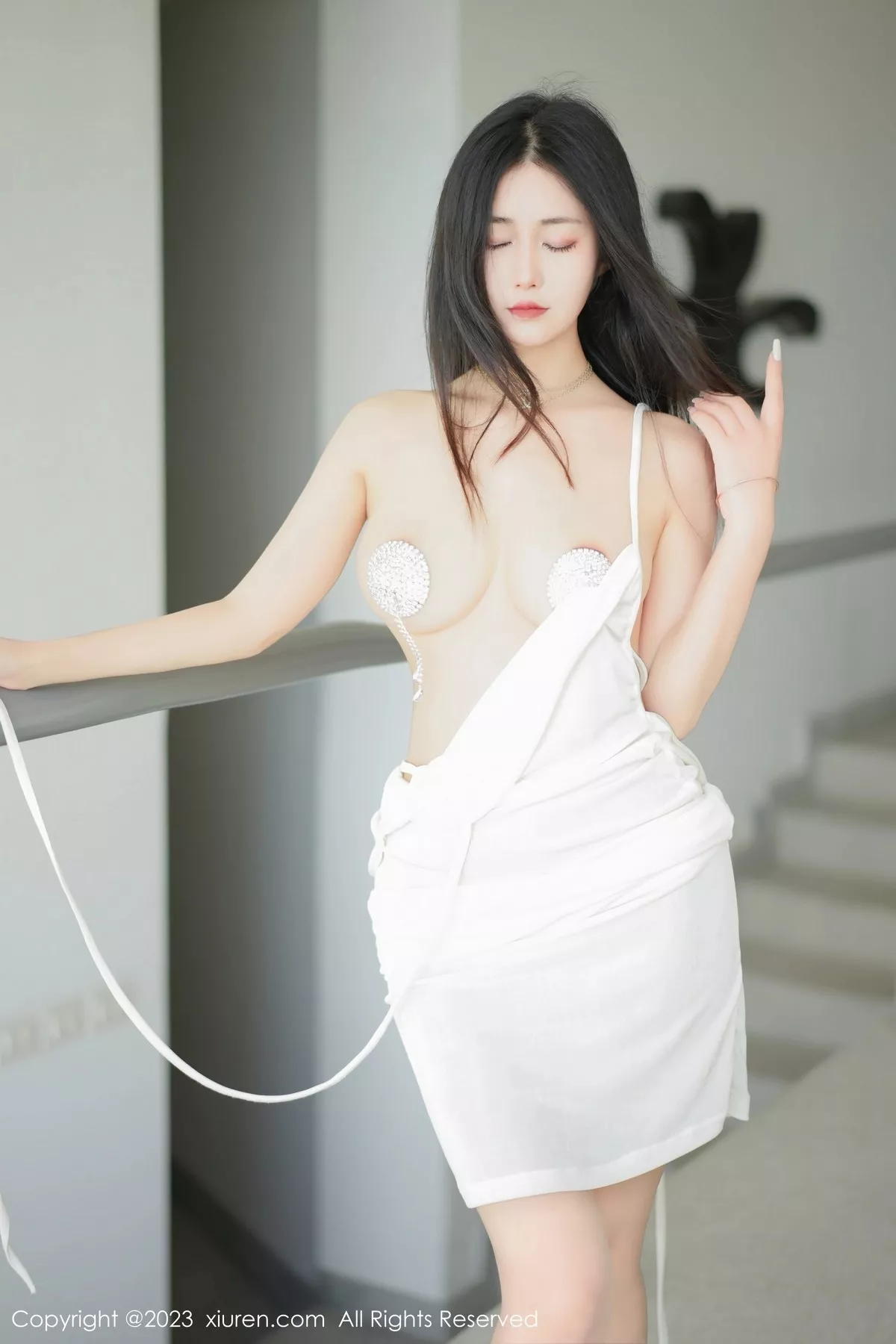 秀人集.com_[XiuRen秀人网]No.6678_模特laura阿姣户外泳池大尺度露傲人豪乳血滴子遮点诱惑写真83P