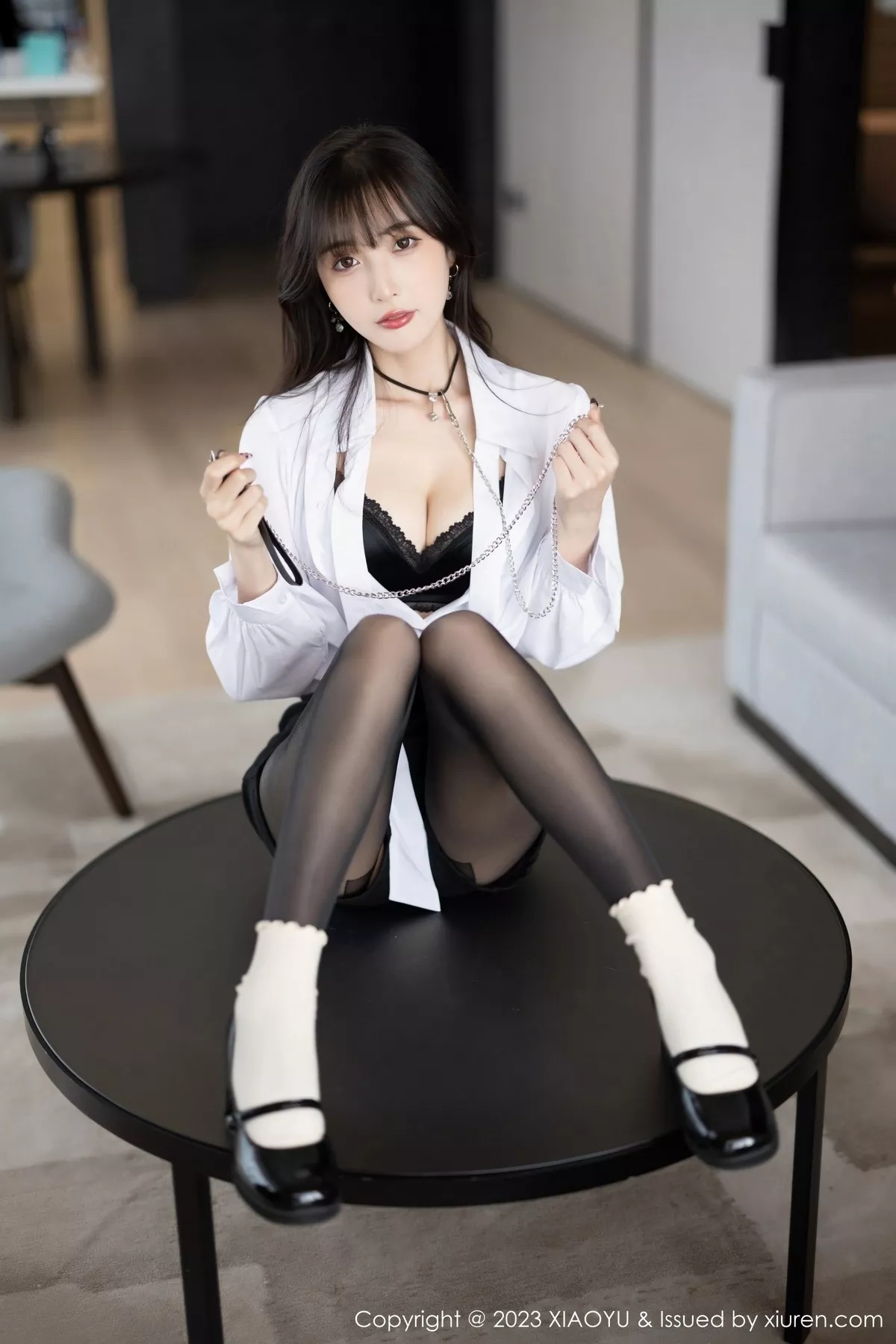 秀人集.com_[XiaoYu画语界]Vol.1020_模特林星阑私房半脱露性感黑色内衣配开档黑丝秀美腿诱惑写真90P