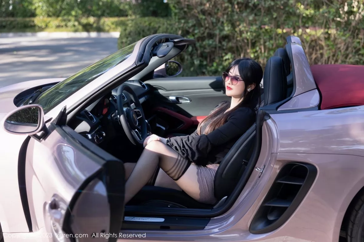 秀人集.com_[XiuRen秀人网]No.6676_模特诗诗kiki半脱露性感黑色内衣配黑丝袜秀丰腴有致身材诱惑写真82P