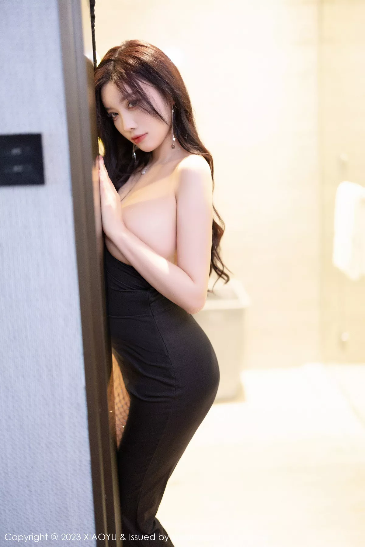 秀人集.com_[XiaoYu画语界]Vol.1021_女神杨晨晨Yome性感连衣长裙露镂空式情趣内衣惹火诱惑写真87P