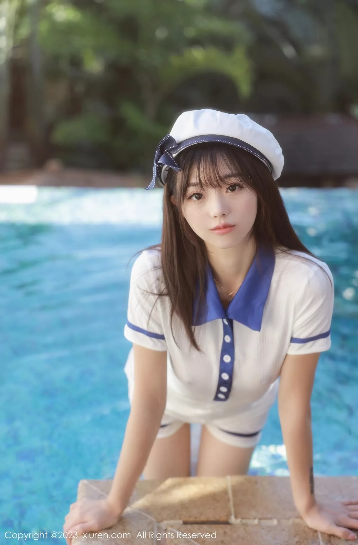 秀人集.com_[XiuRen秀人网]No.6686_模特佘贝拉bella泳池性感白色海军服半脱秀完美身材诱惑写真67P