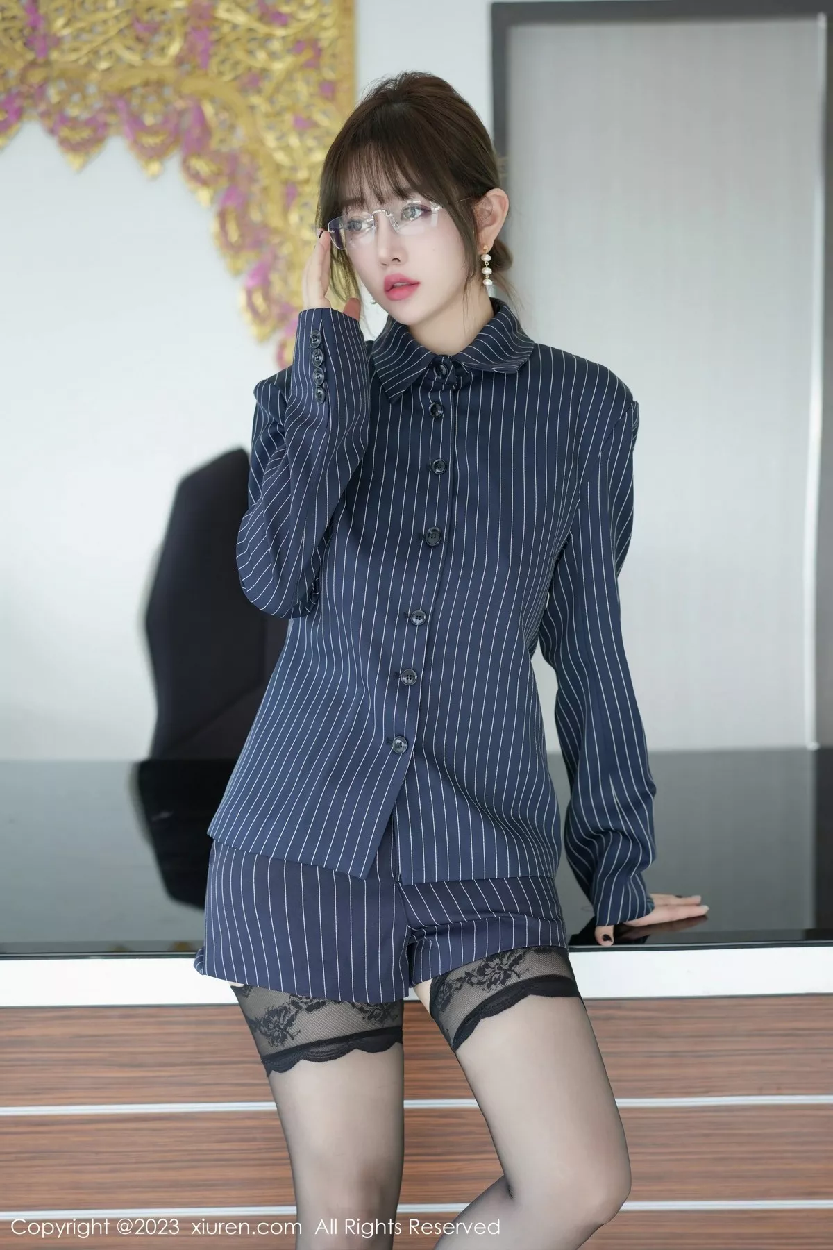 秀人集.com_[XiuRen秀人网]No.6689_女神王雨纯脱制服套装露性感黑色情趣内衣秀豪乳遮点诱惑写真96P