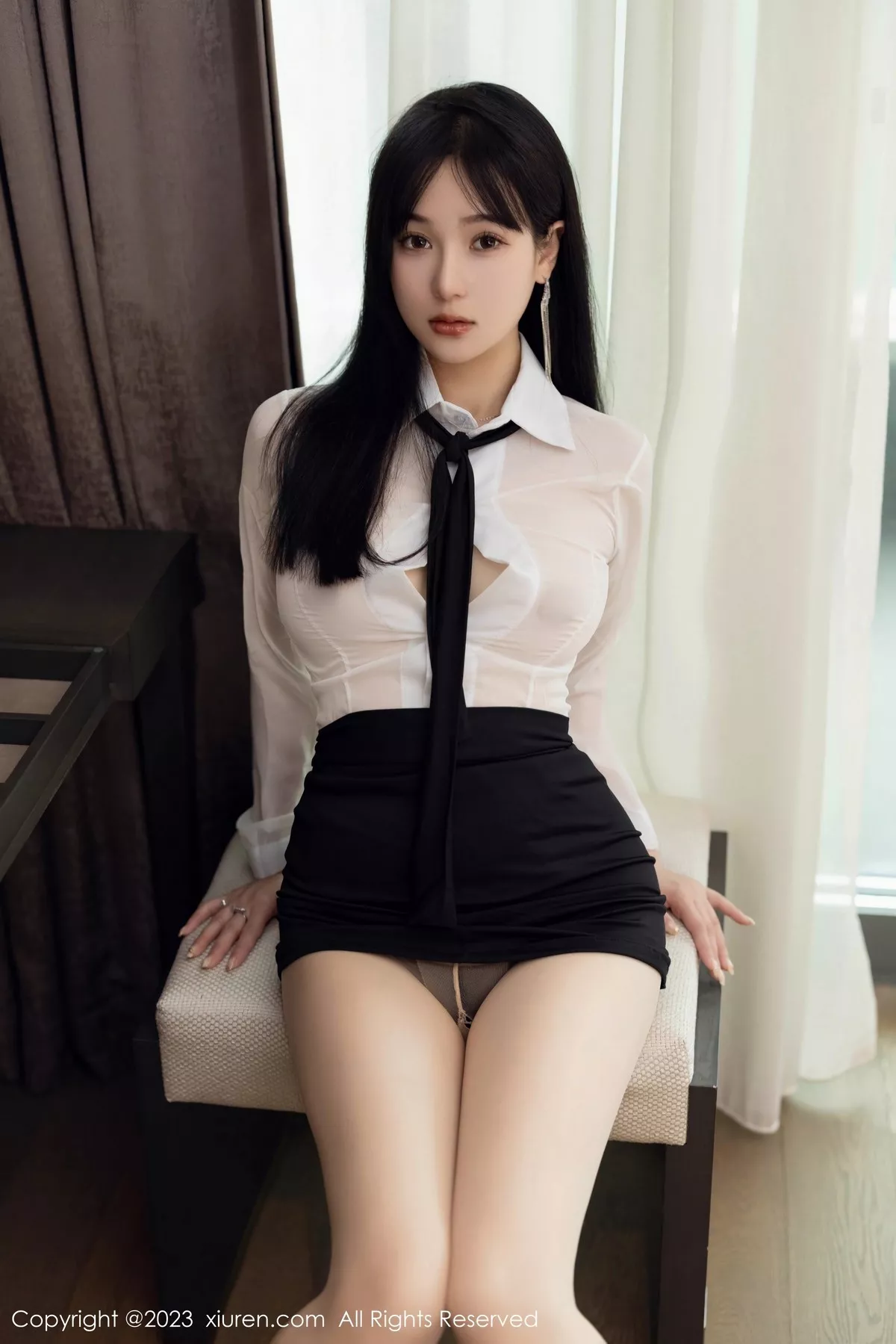 秀人集.com_[XiuRen秀人网]No.6710_新人模特柚琪Rich性感白色轻透衣配黑短裙秀曼妙身姿诱惑写真74P