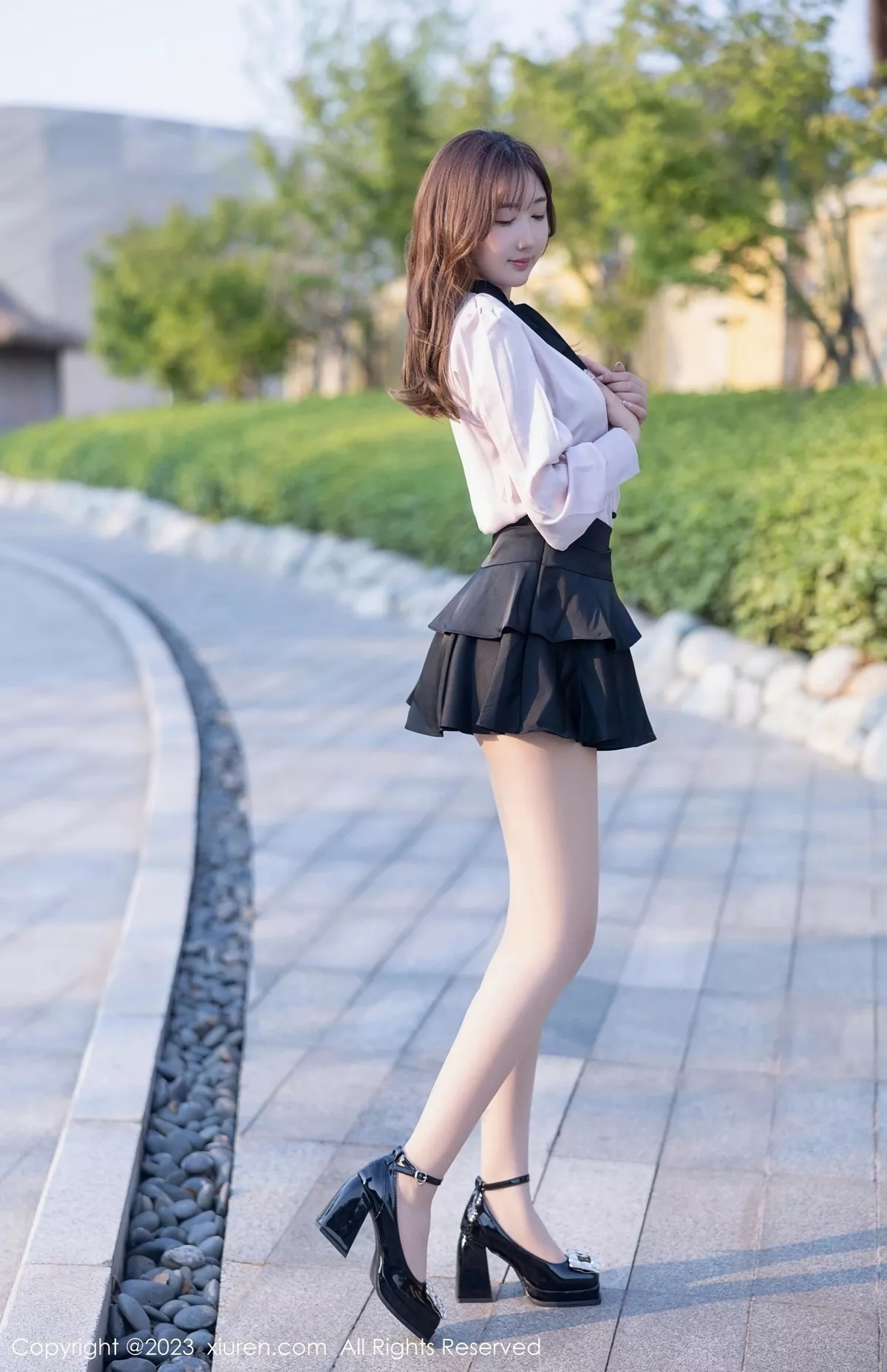 秀人集.com_[XiuRen秀人网]No.6721_模特江真真淡粉色T恤配黑短裙露性感黑色轻透内衣完美诱惑写真80P