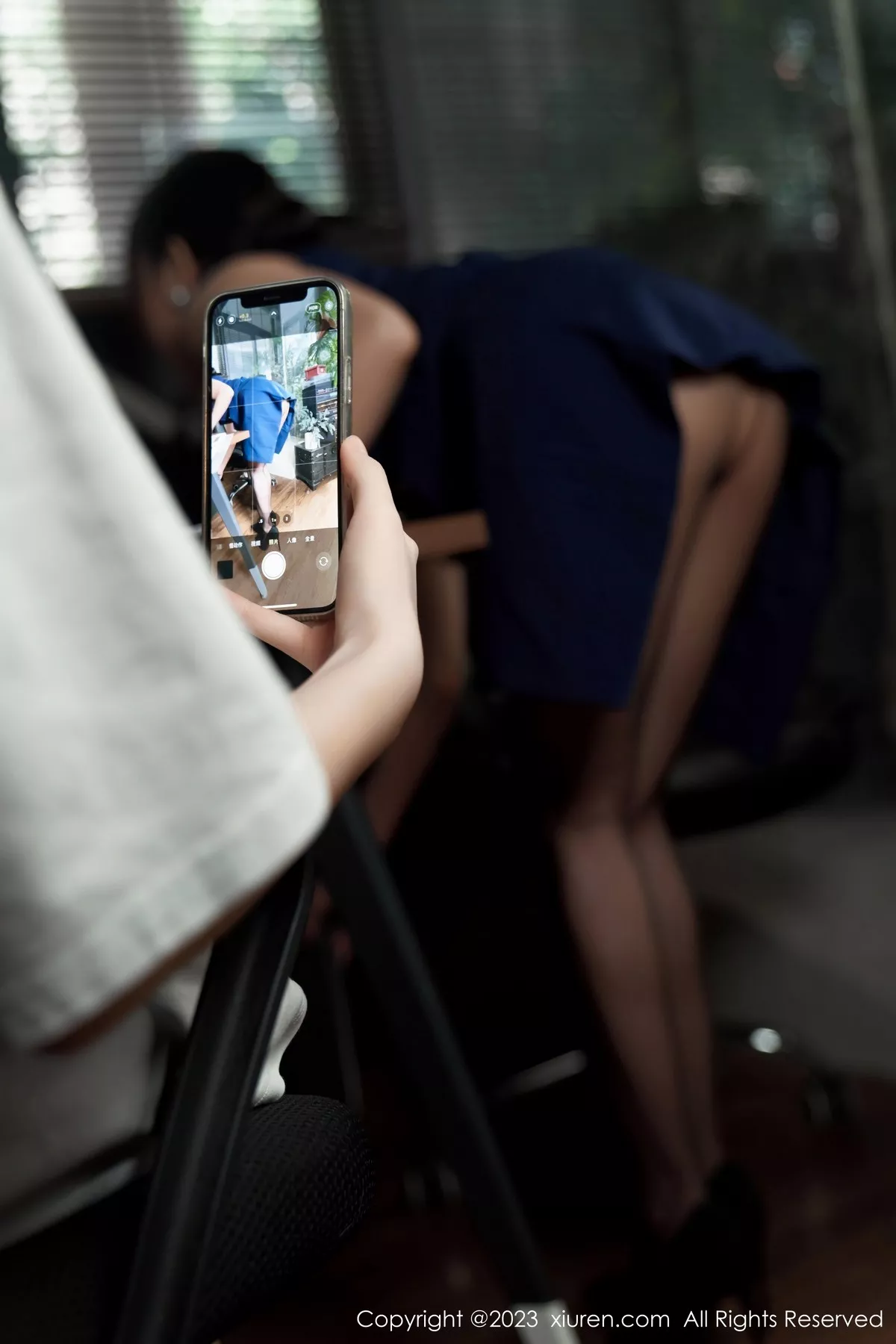 秀人集.com_[XiuRen秀人网]No.6737_模特波巧酱半脱职业装露性感内衣配超薄无内黑丝惹火诱惑写真95P