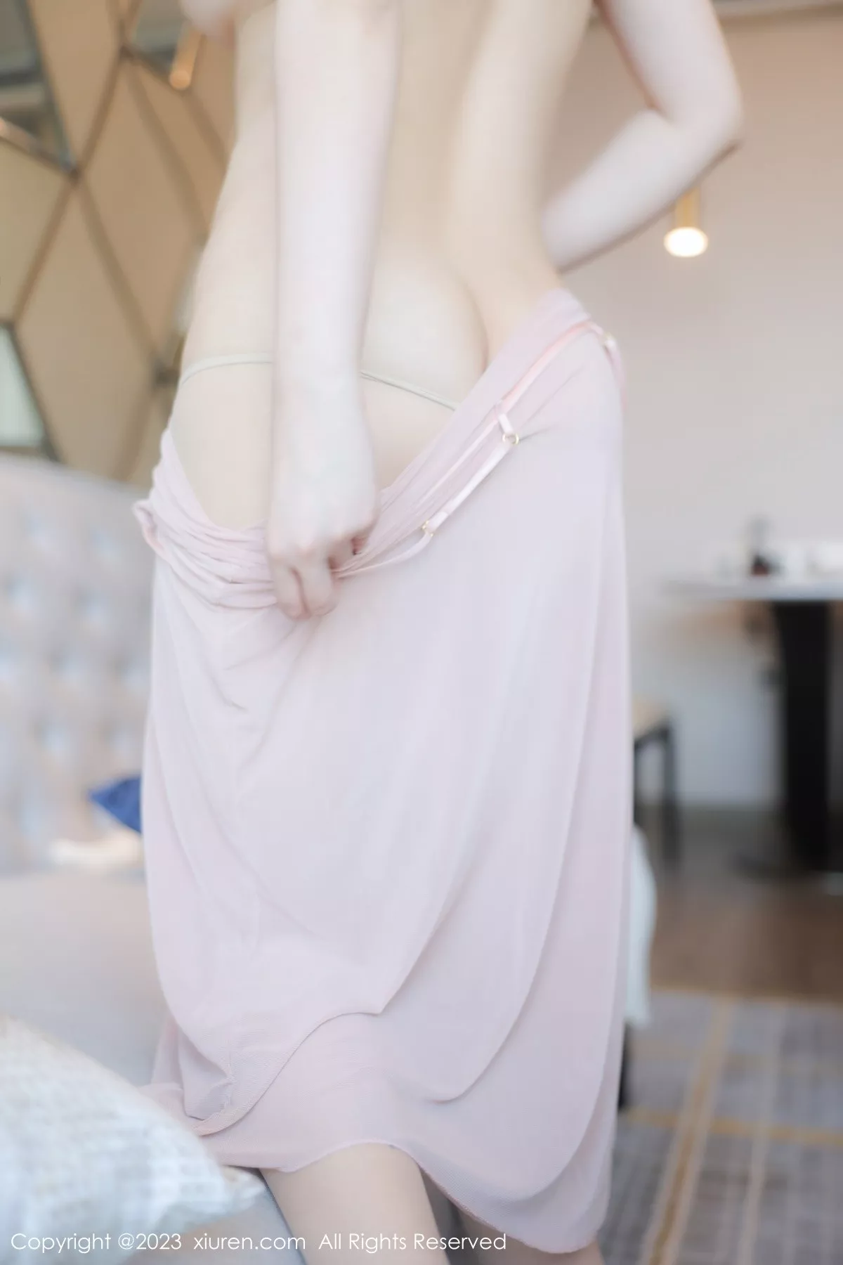 秀人集.com_[XiuRen秀人网]No.6753_模特江真真性感粉色薄纱吊带裙配超薄肉丝秀惹火身材诱惑写真87P