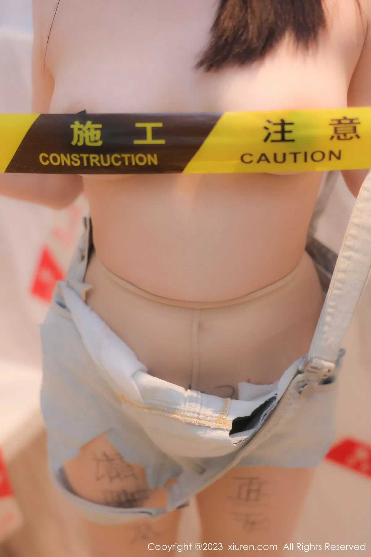 秀人集.com_[XiuRen秀人网]No.6760_模特豆瓣酱性感维修工装扮超薄无内肉丝秀火辣身材诱惑写真85P