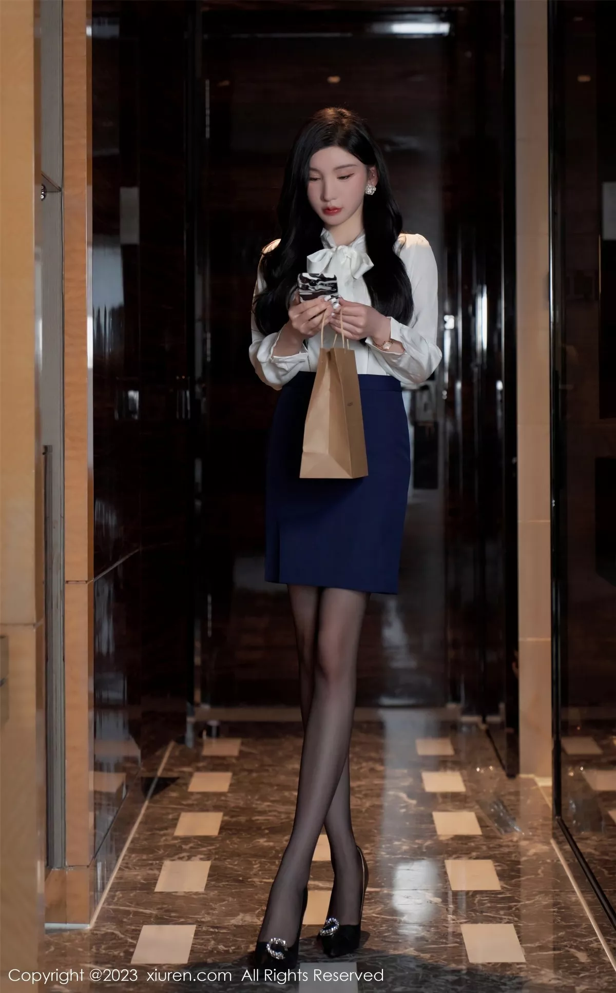 秀人集.com_[XiuRen秀人网]No.6614_女神周于希Sally办公室秘密主题性感内衣配超薄黑丝极致魅惑写真82P