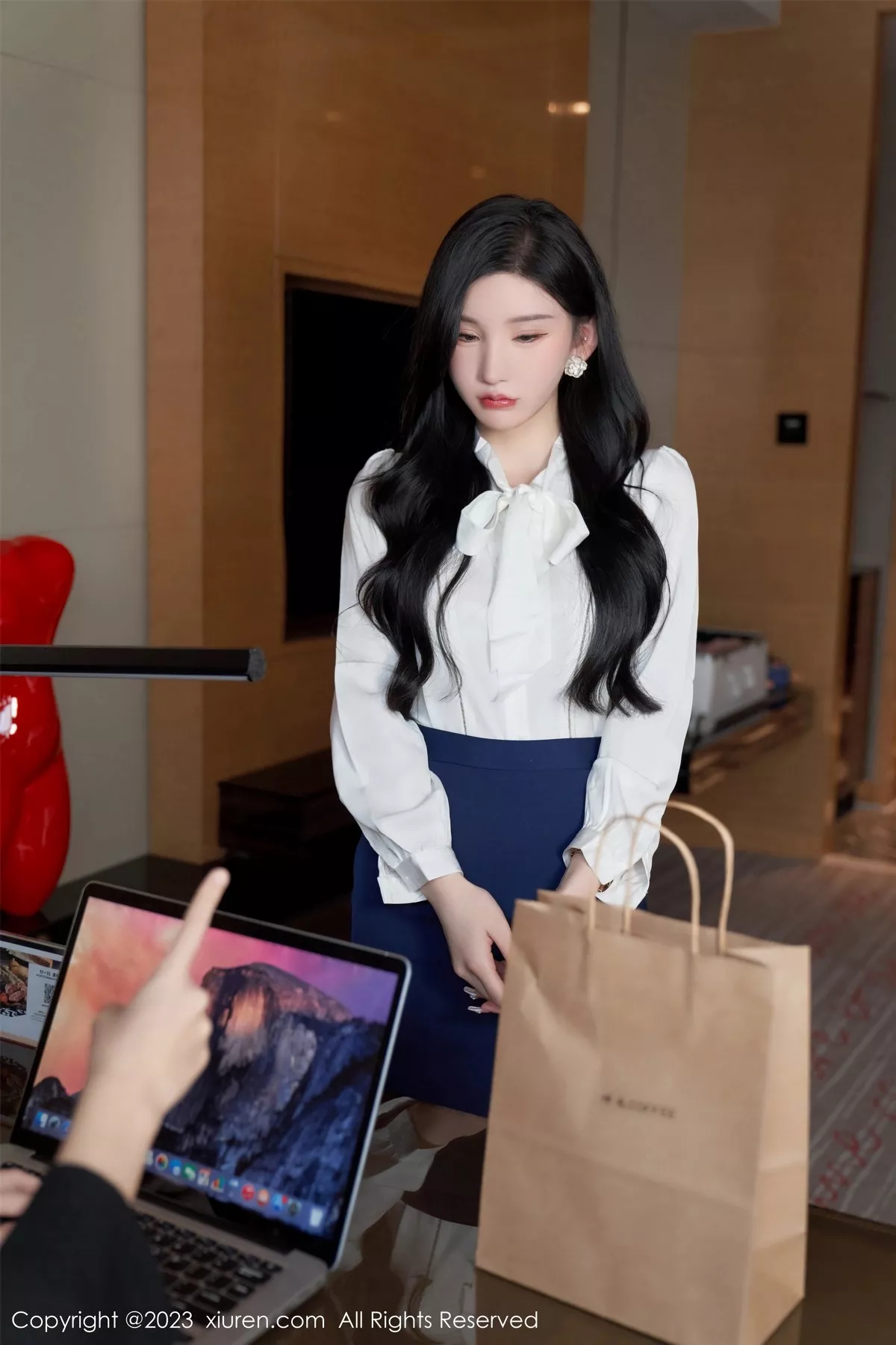 秀人集.com_[XiuRen秀人网]No.6614_女神周于希Sally办公室秘密主题性感内衣配超薄黑丝极致魅惑写真82P